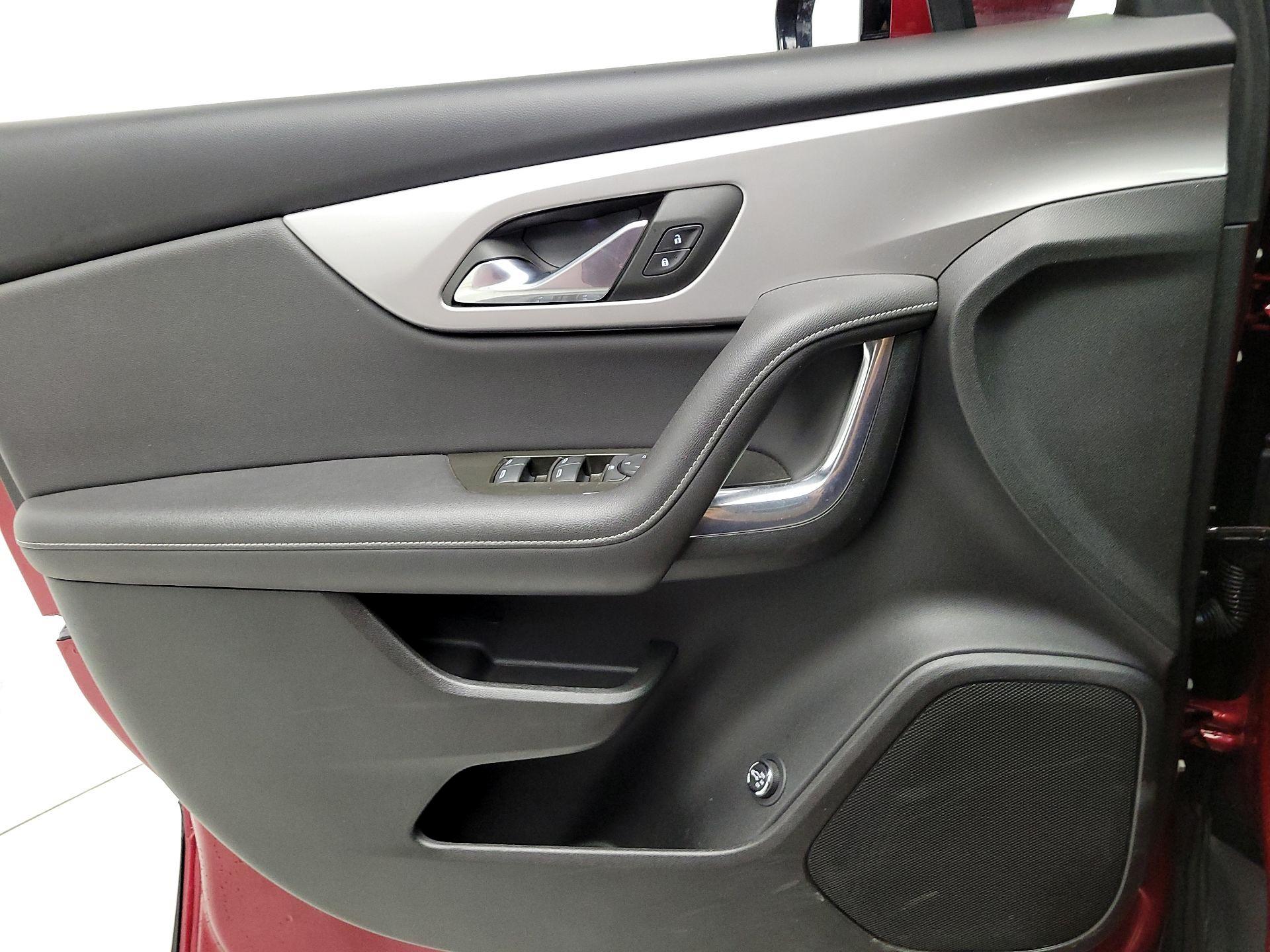 Thumbnail: 2023 Chevrolet Blazer - 12