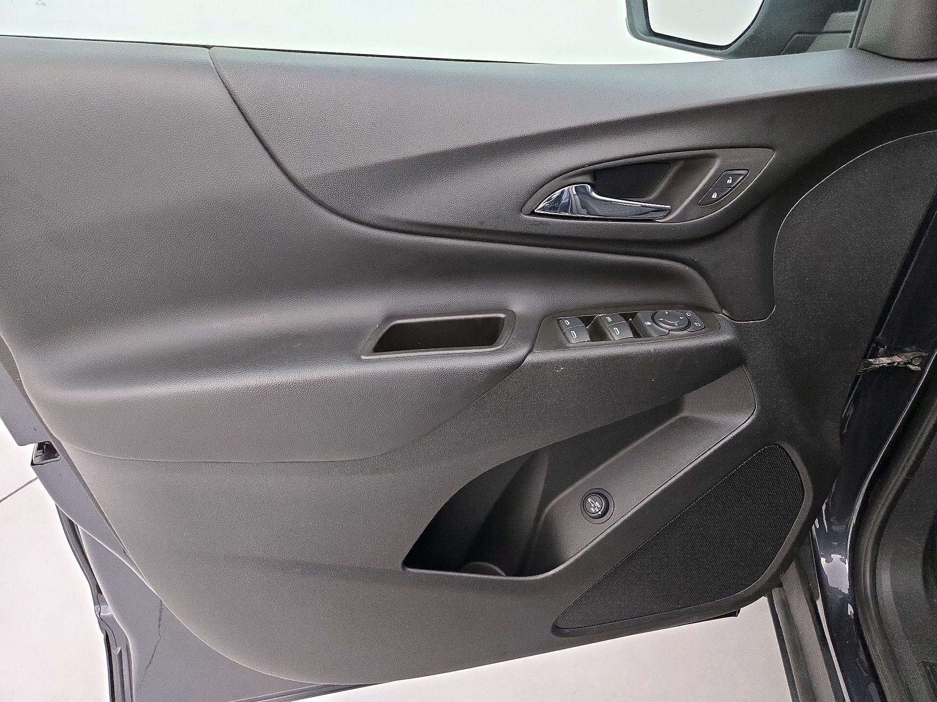 Thumbnail: 2023 Chevrolet Equinox - 12