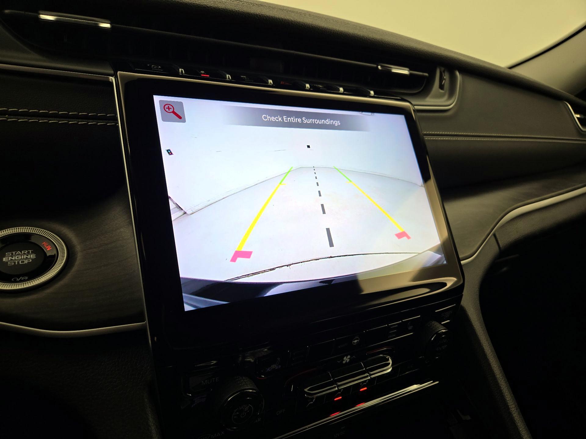 Thumbnail: 2023 Jeep Grand Cherokee - 15