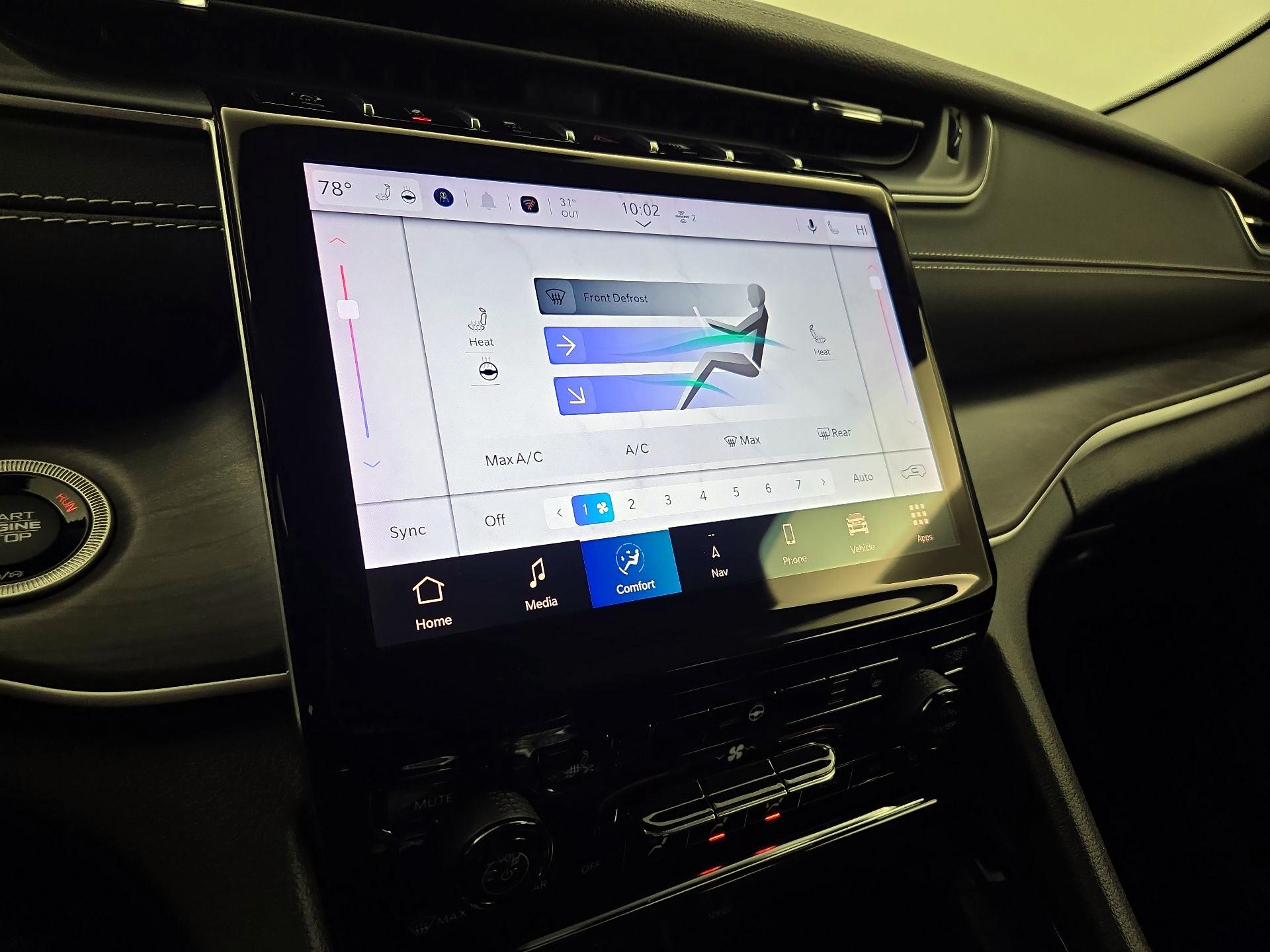 Thumbnail: 2023 Jeep Grand Cherokee - 17