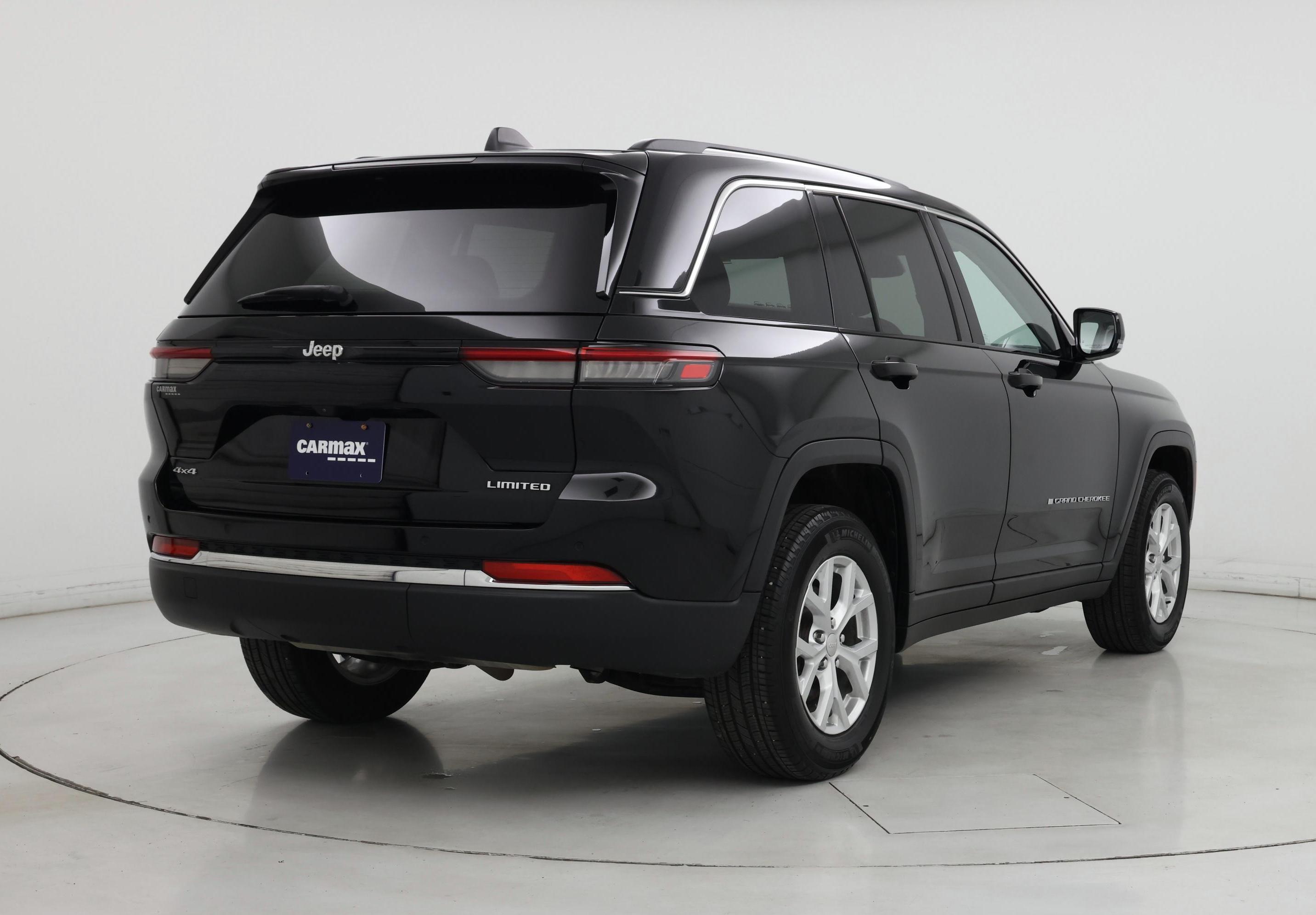 Thumbnail: 2023 Jeep Grand Cherokee - 8