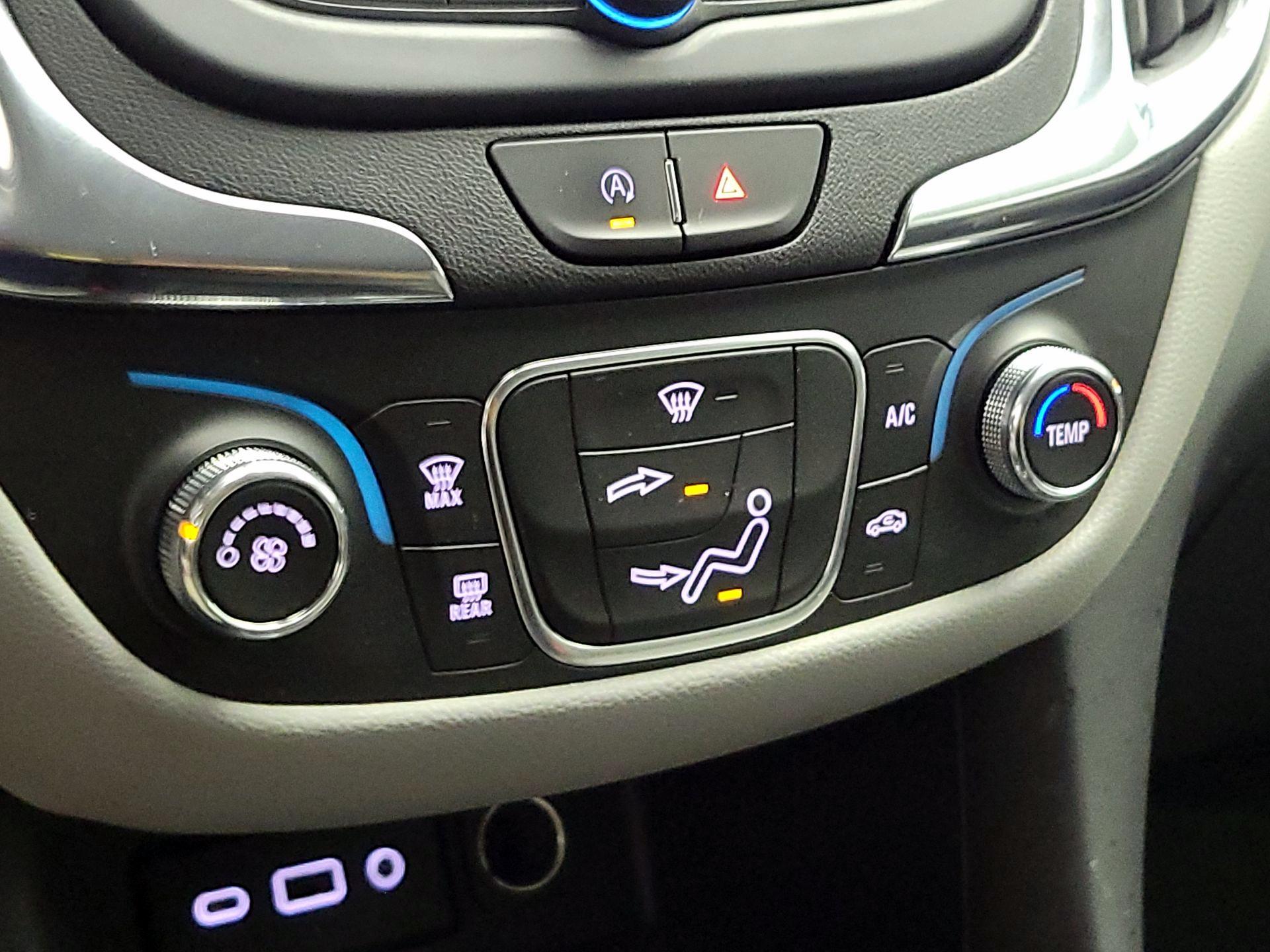 Thumbnail: 2024 Chevrolet Equinox - 16