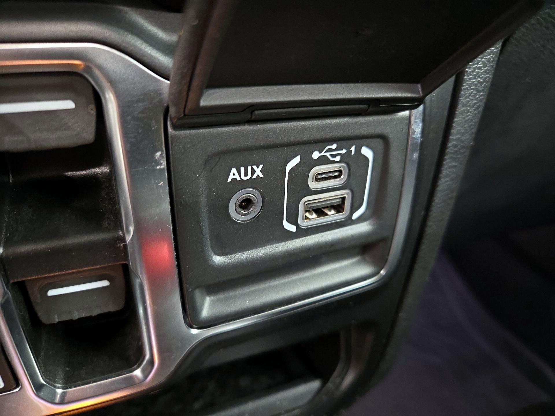 Thumbnail: 2022 Jeep Gladiator - 18