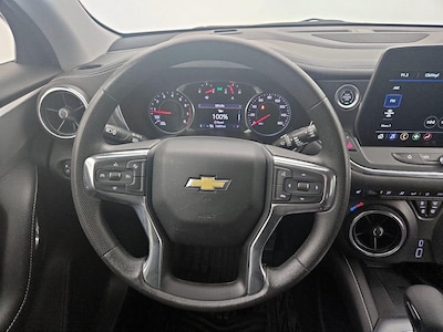 Steering Wheel & Instrument Cluster (On)