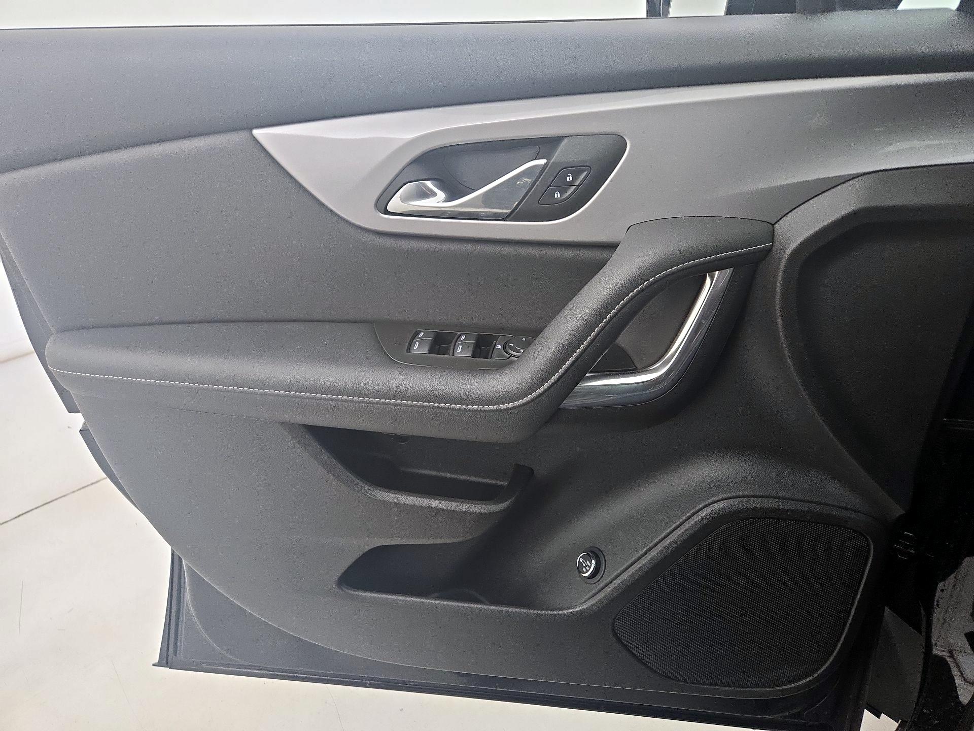 Thumbnail: 2024 Chevrolet Blazer - 12