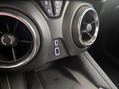 USB/AUX Ports