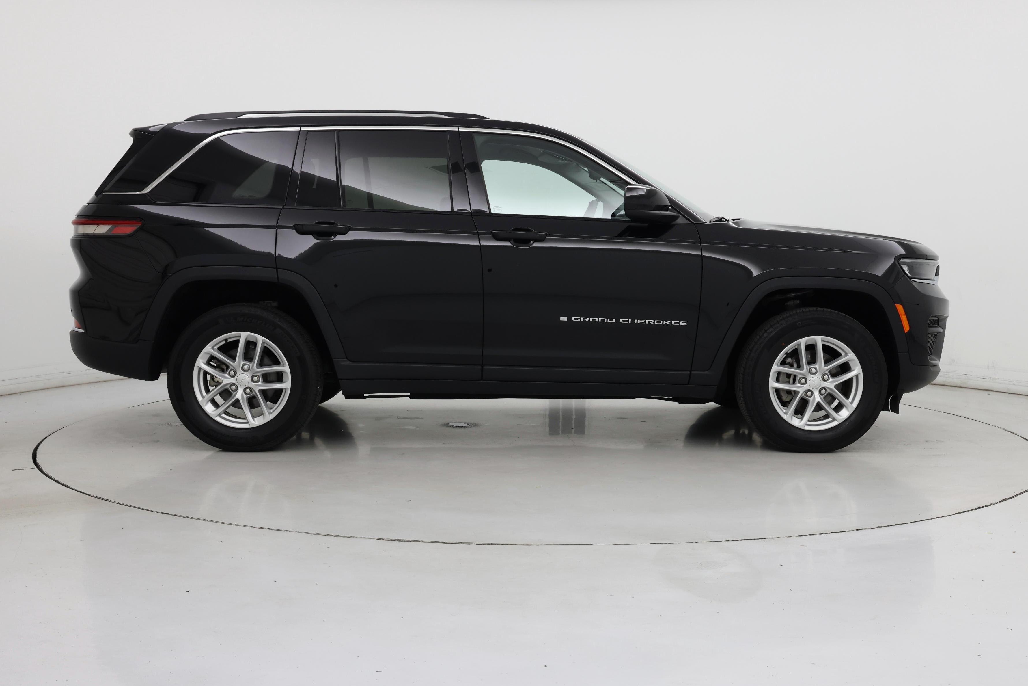 Thumbnail: 2023 Jeep Grand Cherokee - 7