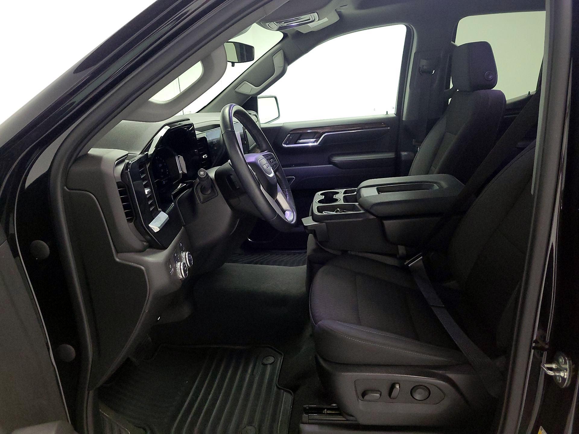 Thumbnail: 2023 GMC Sierra 1500 - 11