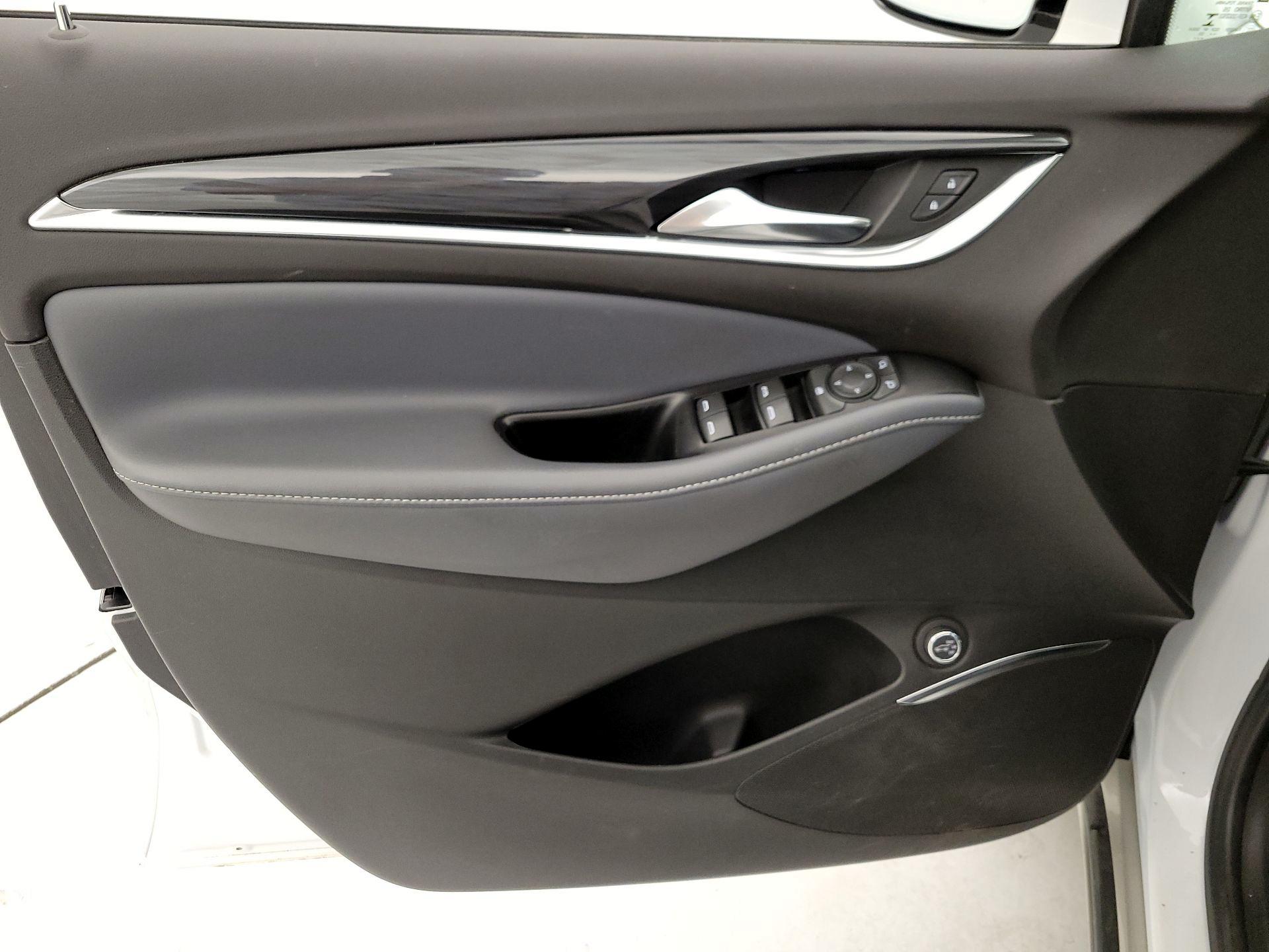 Thumbnail: 2022 Buick Enclave - 12
