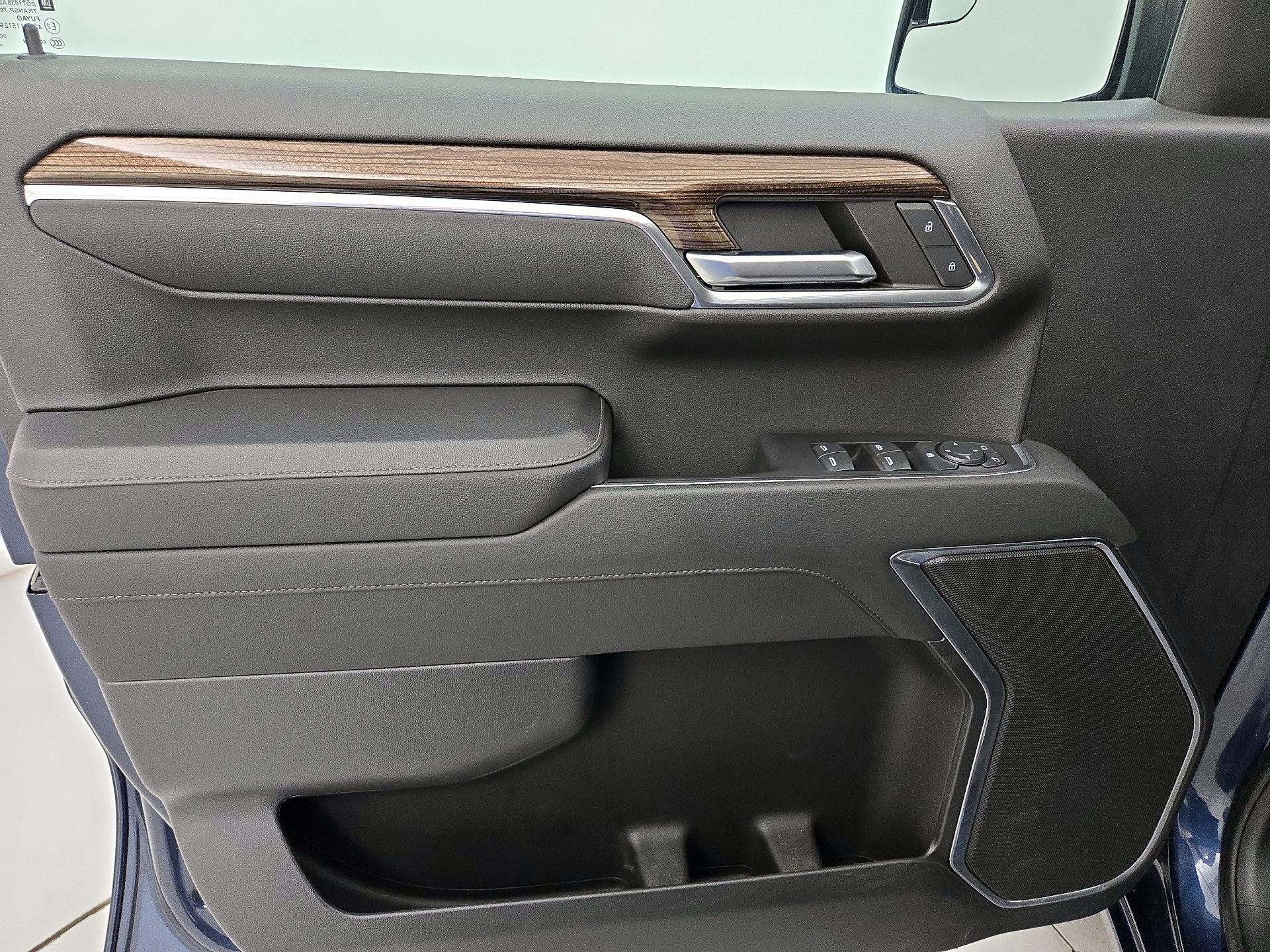 Thumbnail: 2023 Chevrolet Silverado 1500 - 12