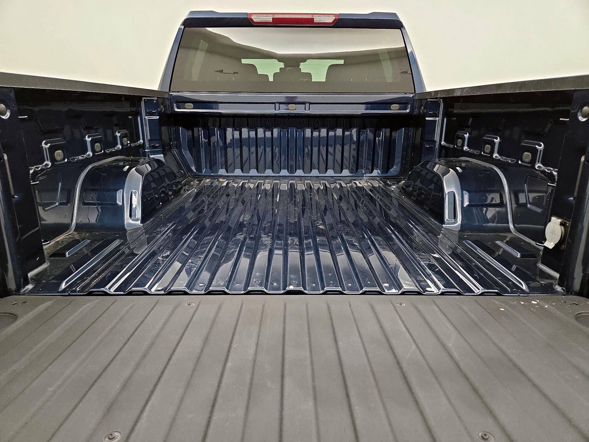 Thumbnail: 2023 Chevrolet Silverado 1500 - 20