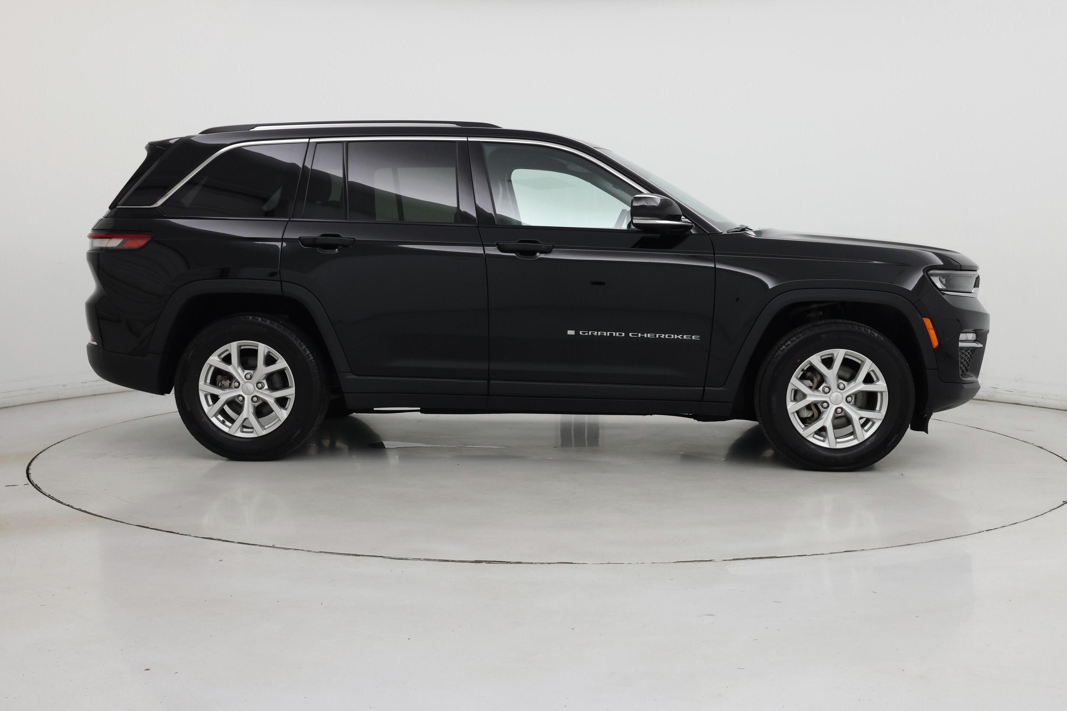 Thumbnail: 2023 Jeep Grand Cherokee - 7
