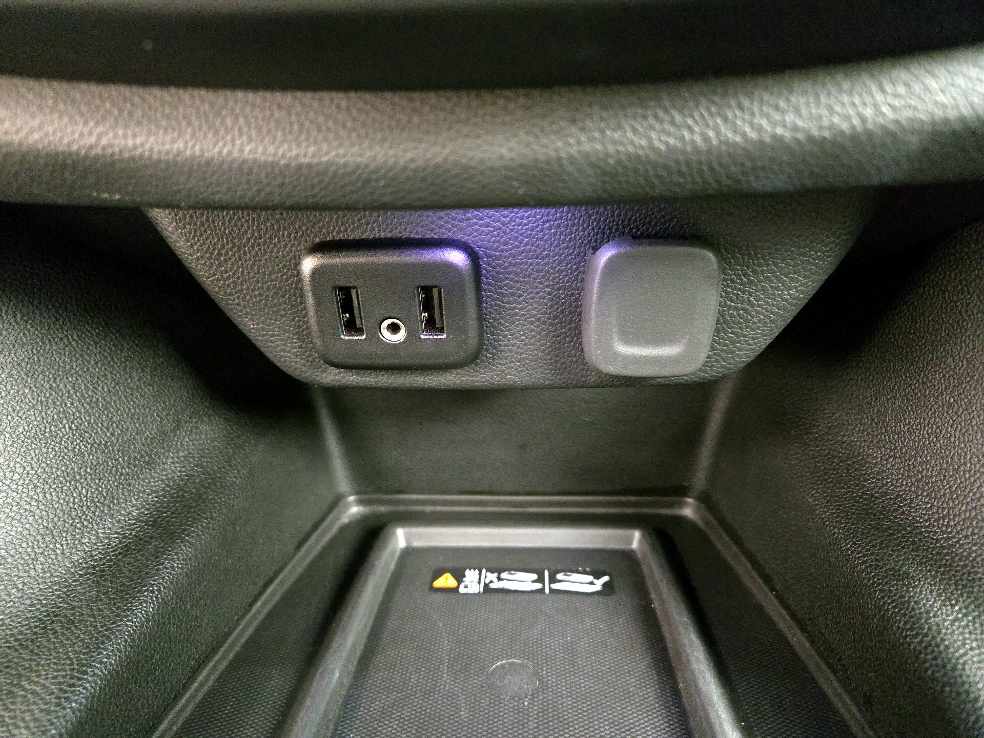 Thumbnail: 2023 Chevrolet Traverse - 18