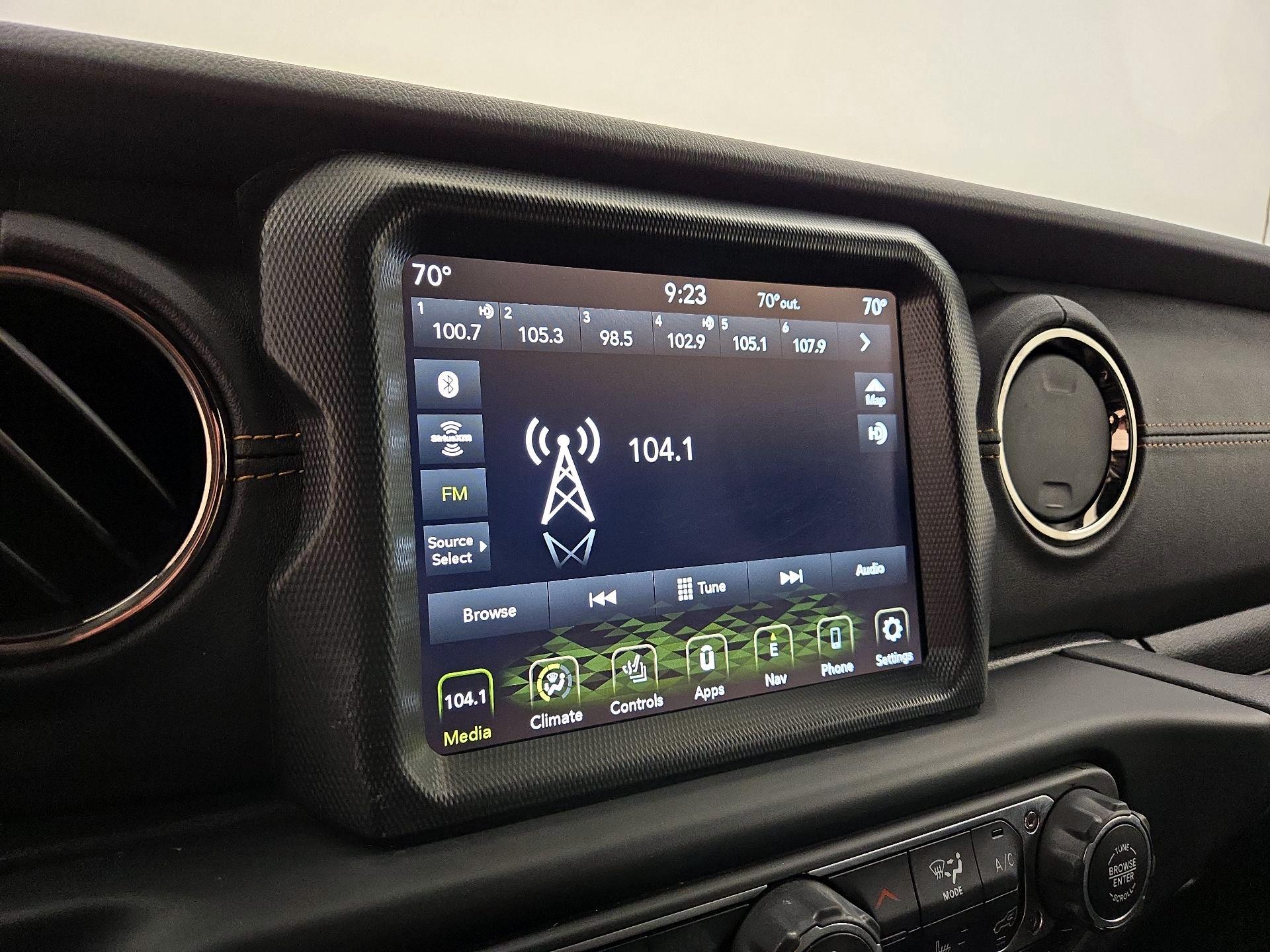Thumbnail: 2023 Jeep Wrangler - 16