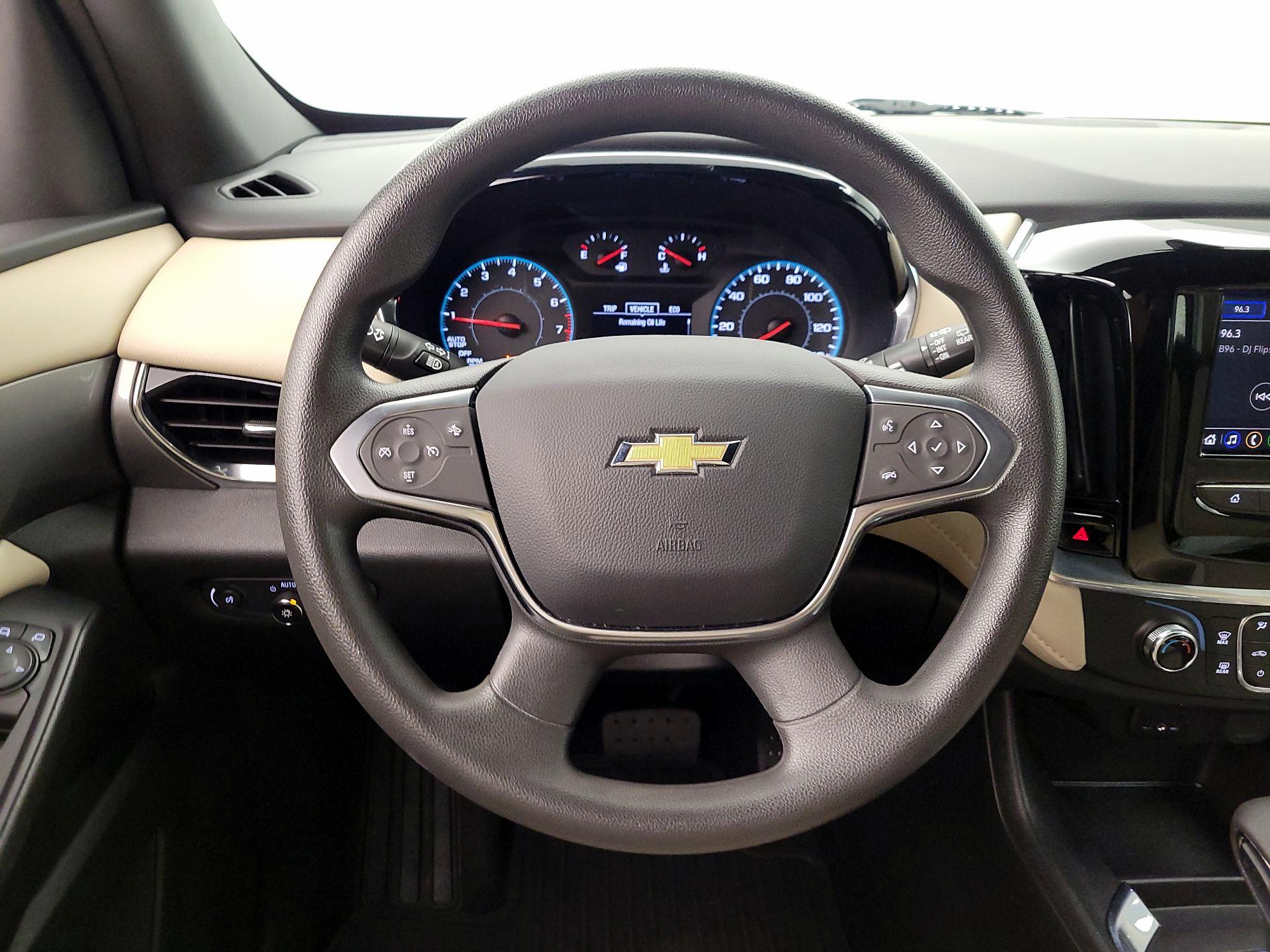 Thumbnail: 2023 Chevrolet Traverse - 10