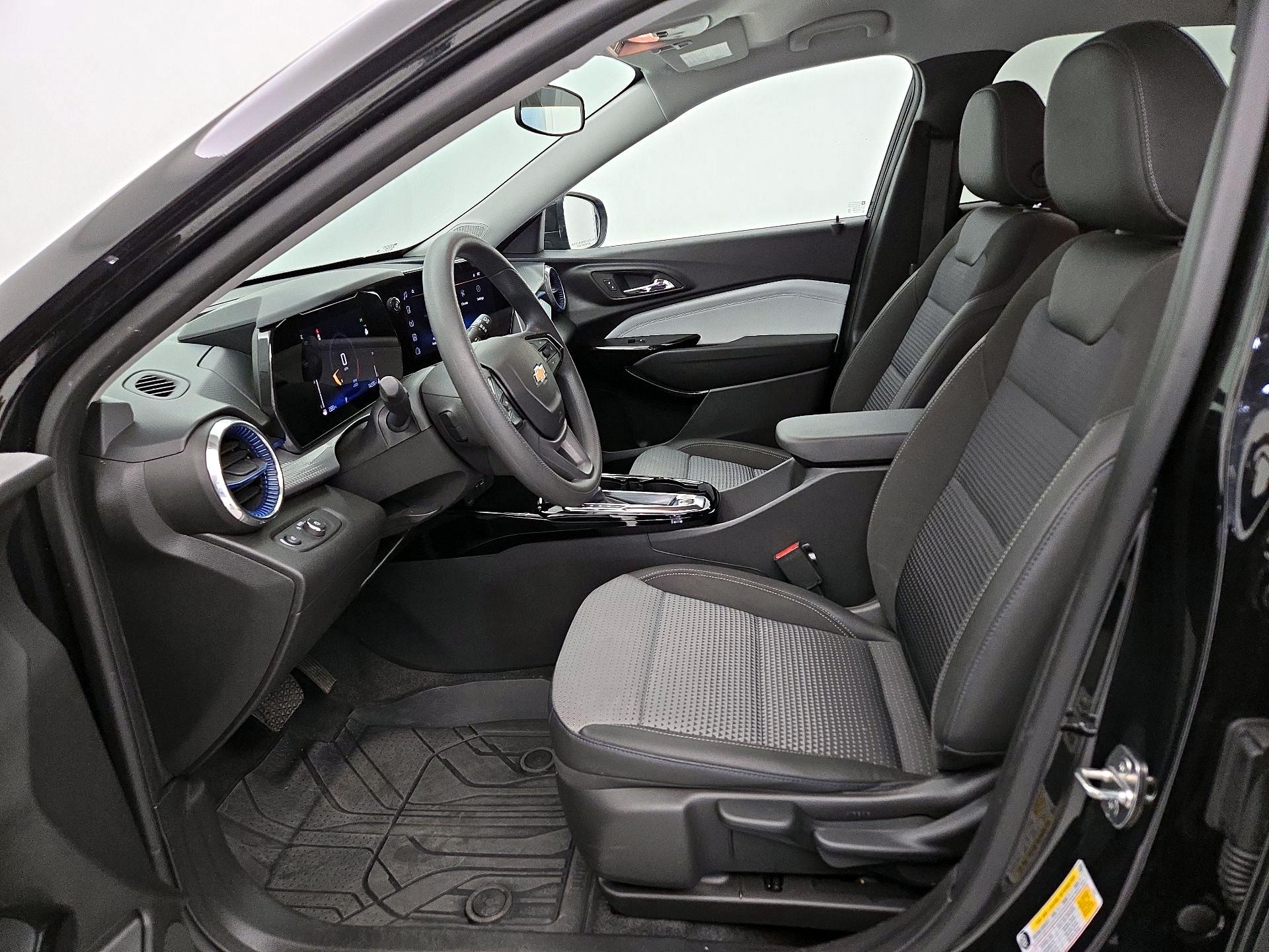 Thumbnail: 2024 Chevrolet Trax - 11