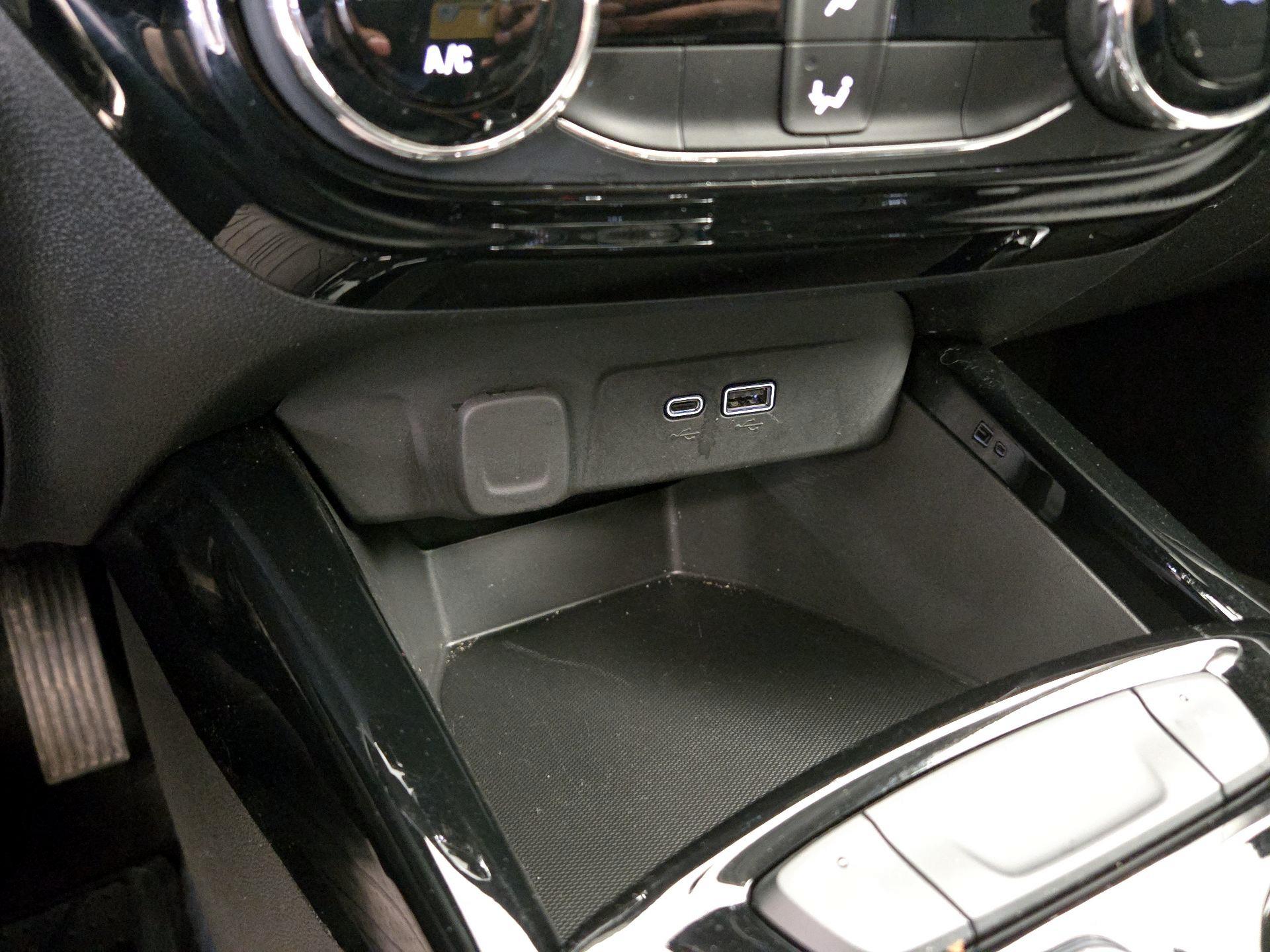 Thumbnail: 2024 Chevrolet Trax - 18