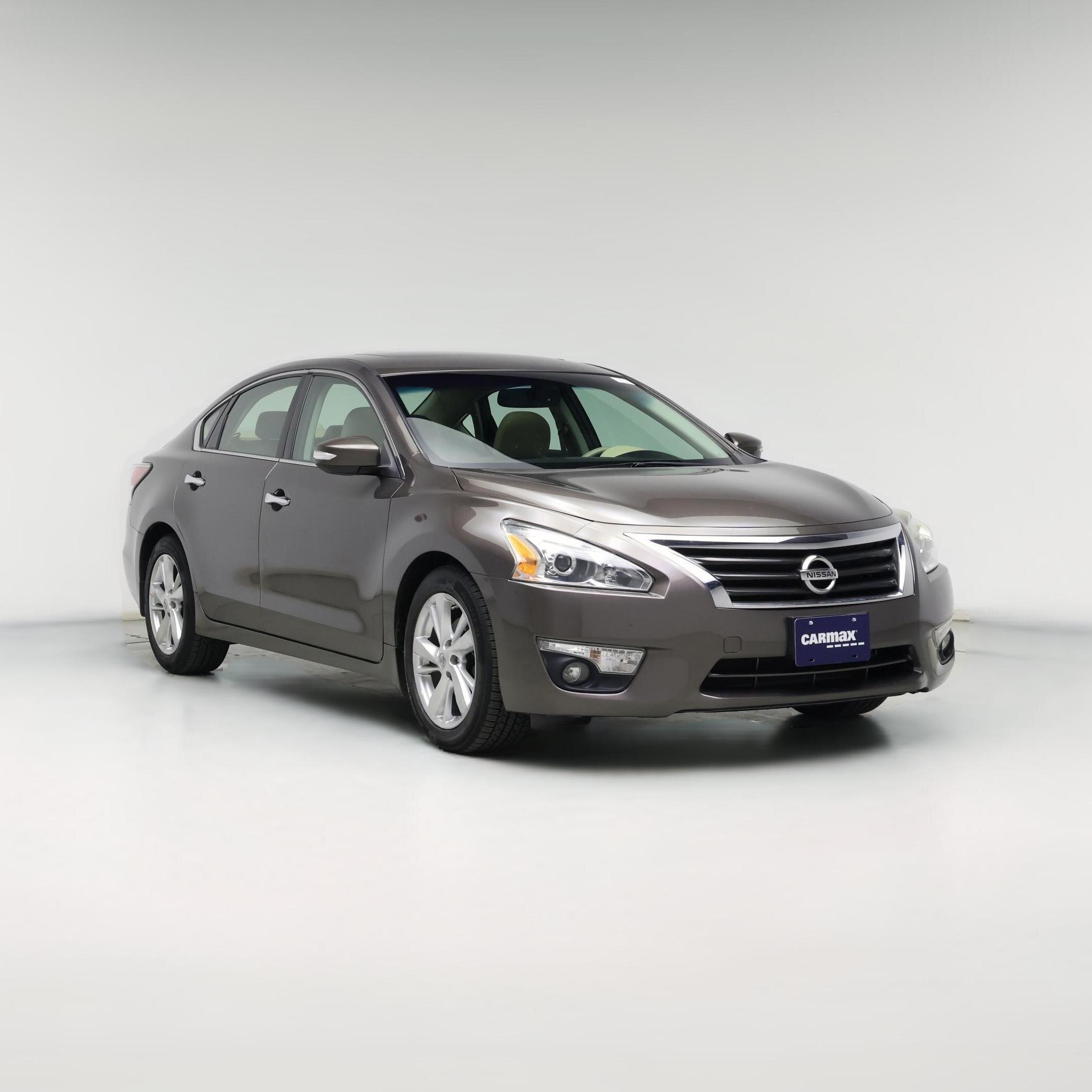 Thumbnail: 2015 Nissan Altima - 1