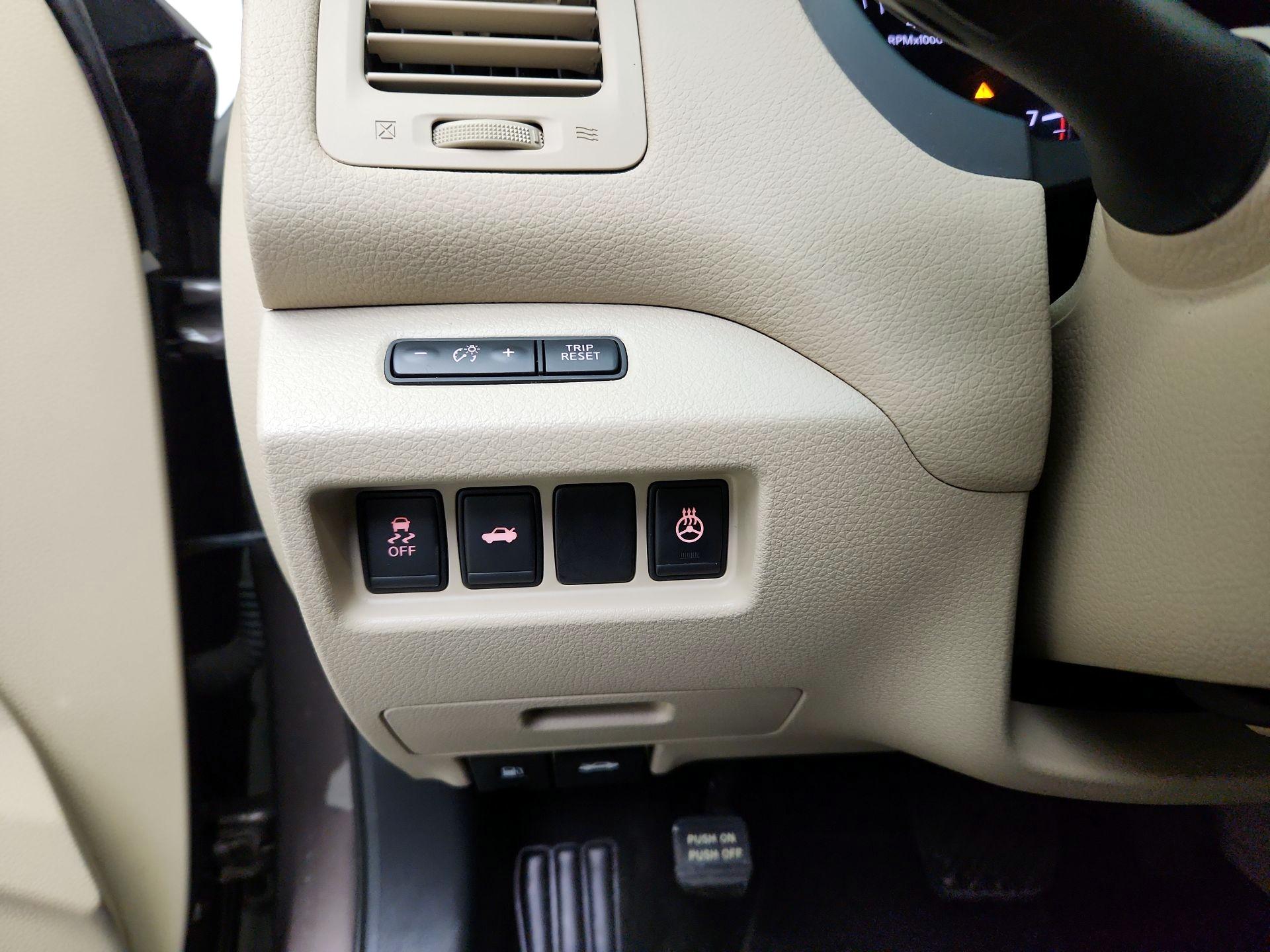 Thumbnail: 2015 Nissan Altima - 13