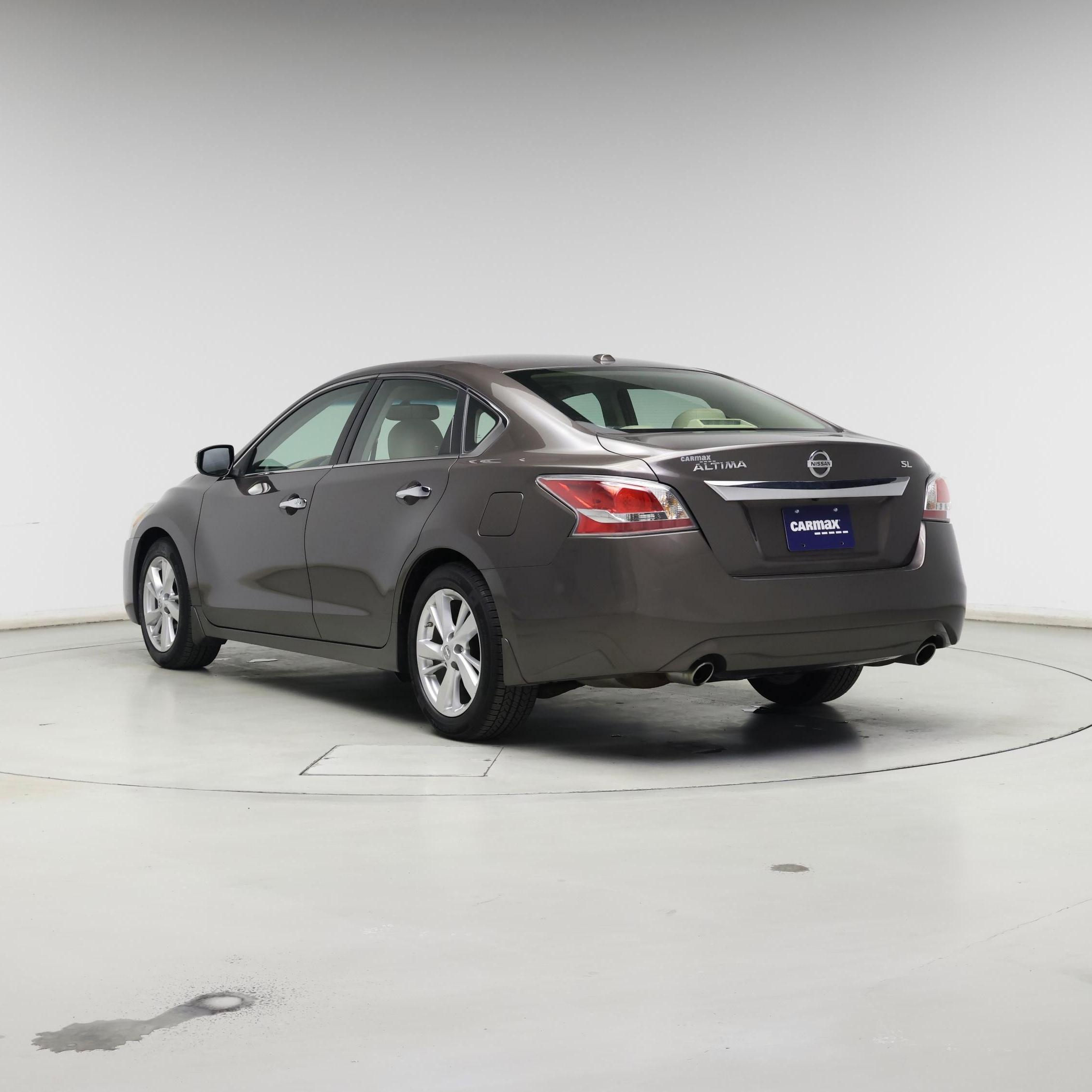 Thumbnail: 2015 Nissan Altima - 2