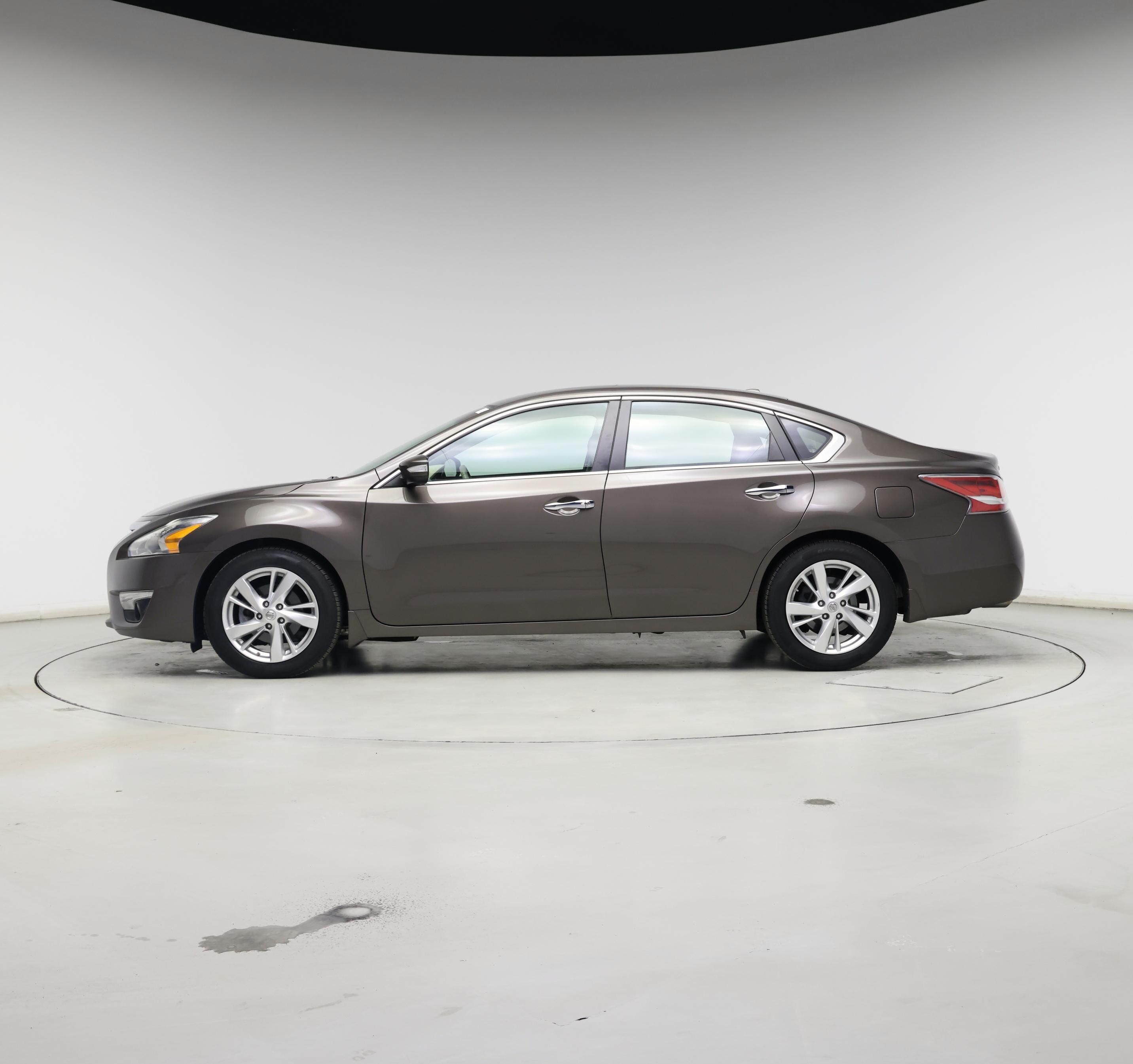 Thumbnail: 2015 Nissan Altima - 3