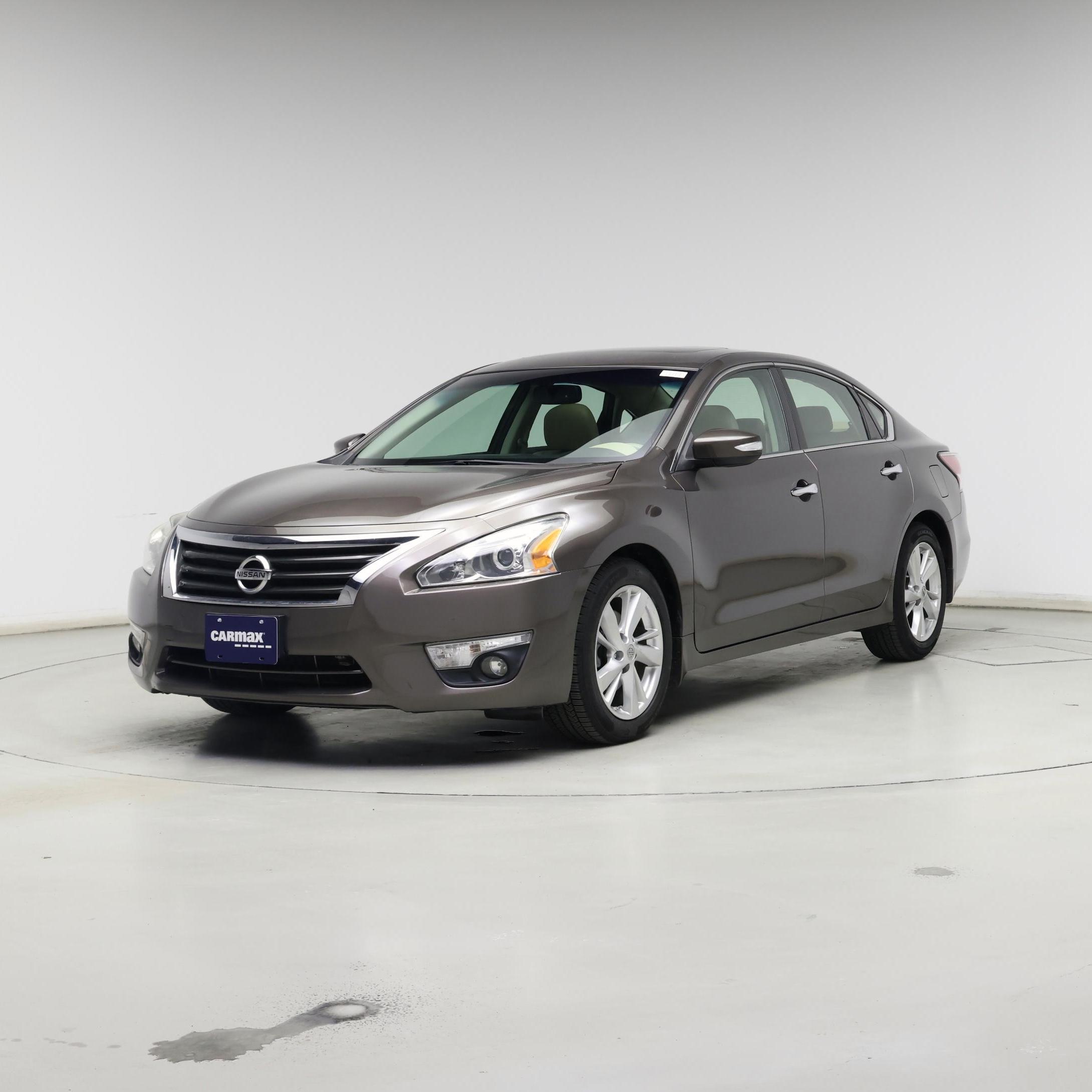 Thumbnail: 2015 Nissan Altima - 4