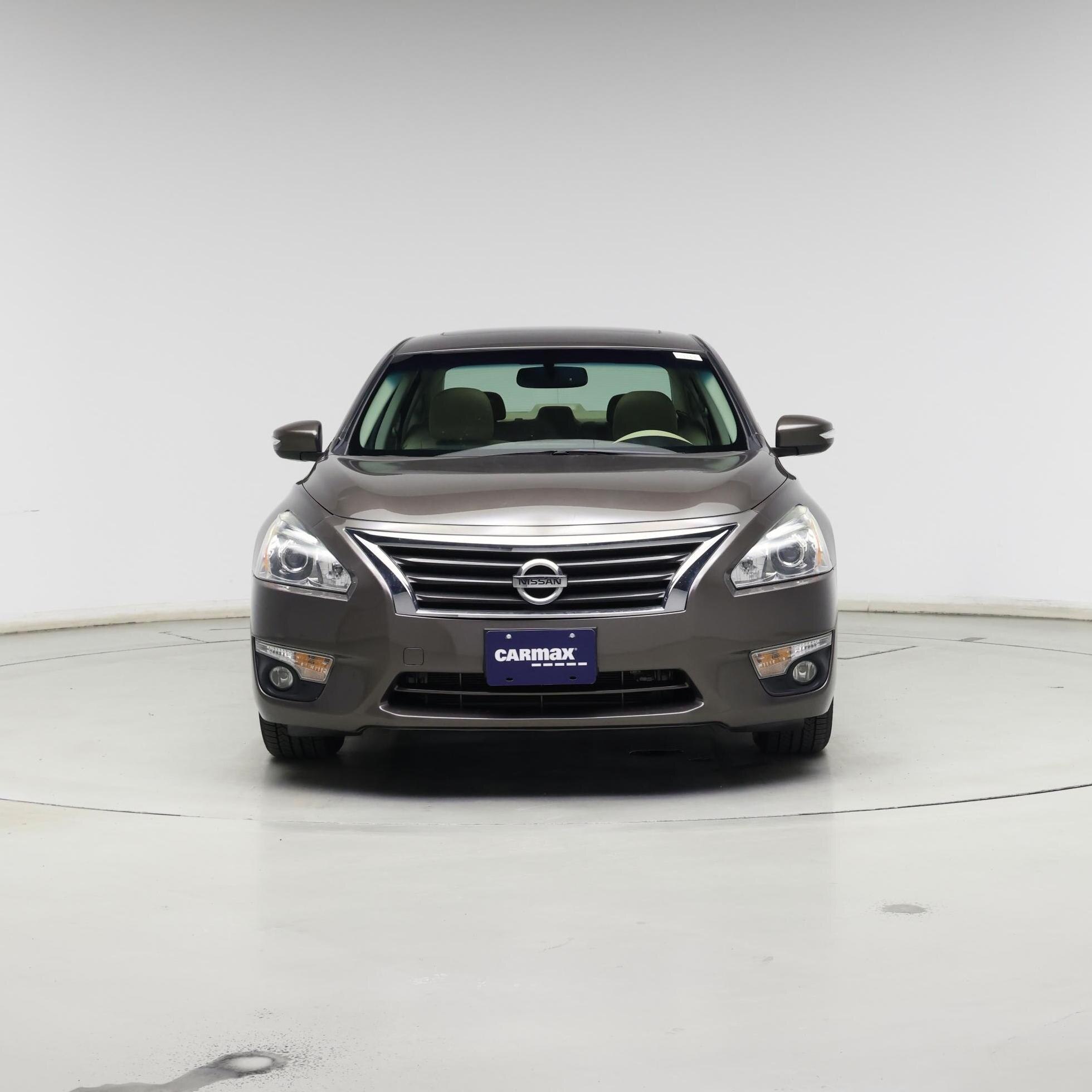 Thumbnail: 2015 Nissan Altima - 5