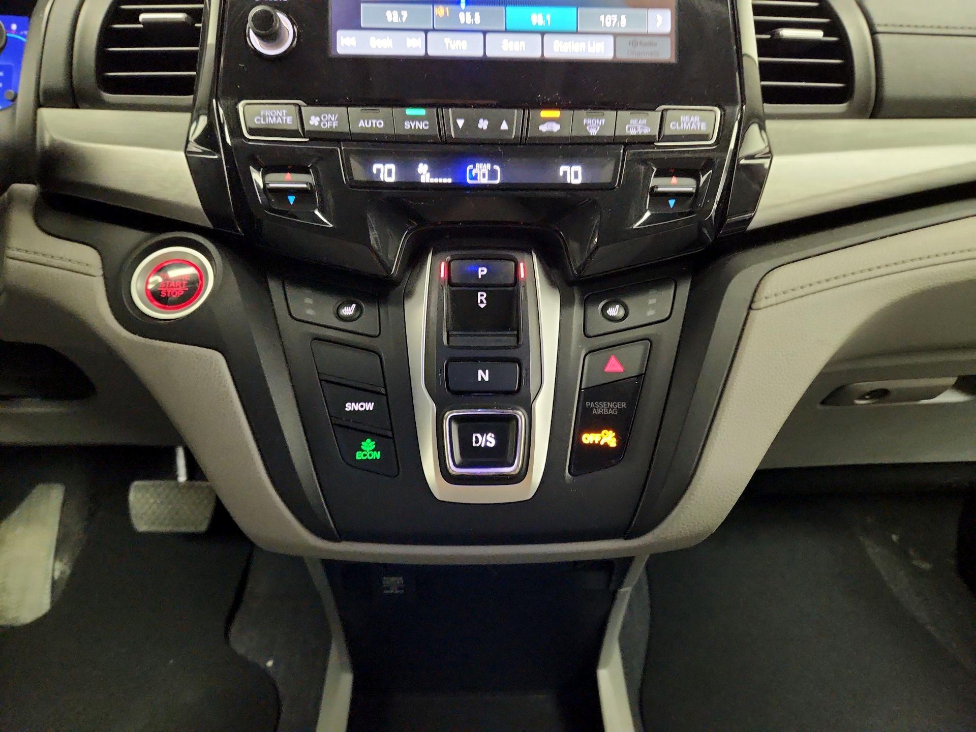 Thumbnail: 2019 Honda Odyssey - 17
