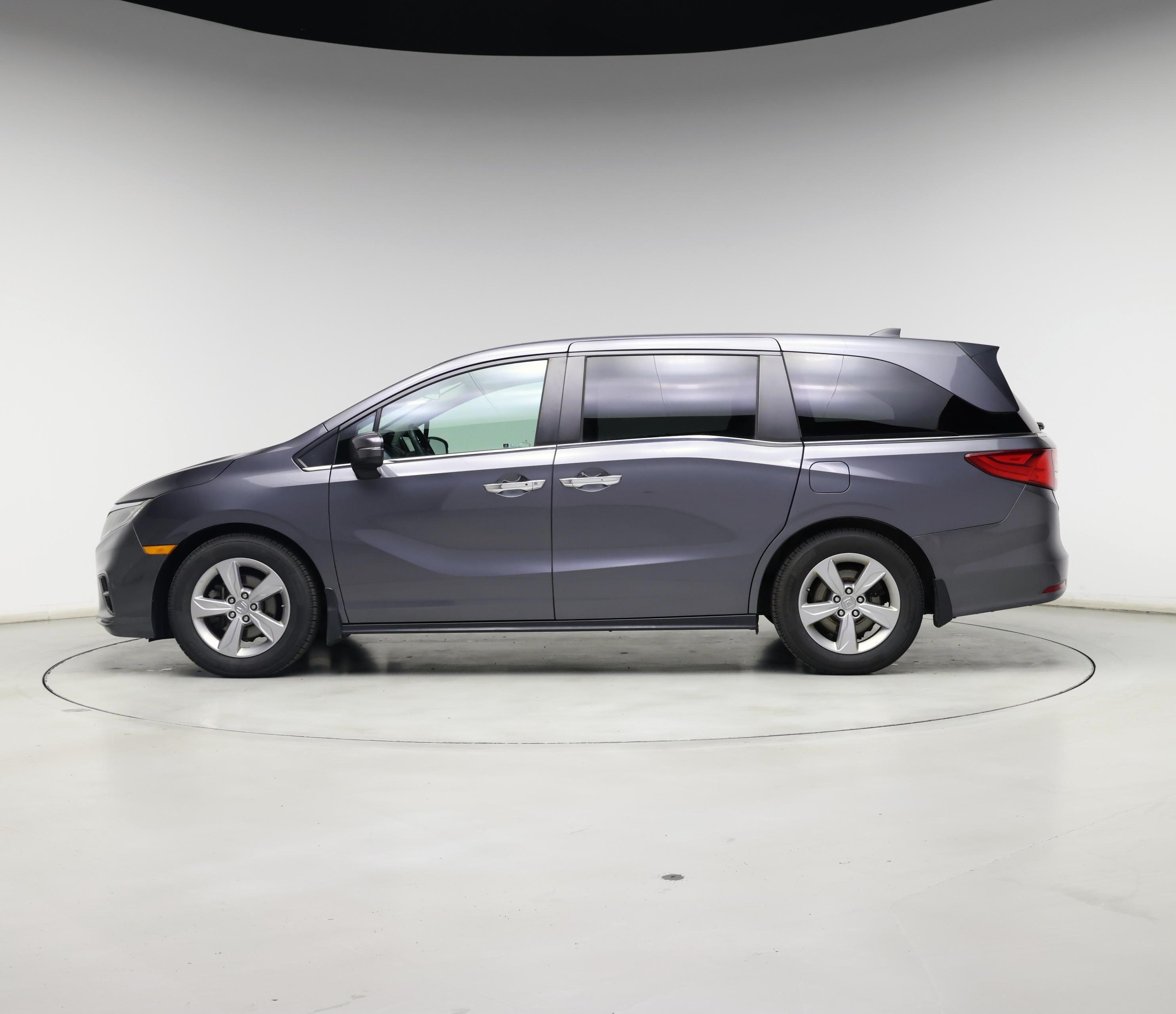 Thumbnail: 2019 Honda Odyssey - 3