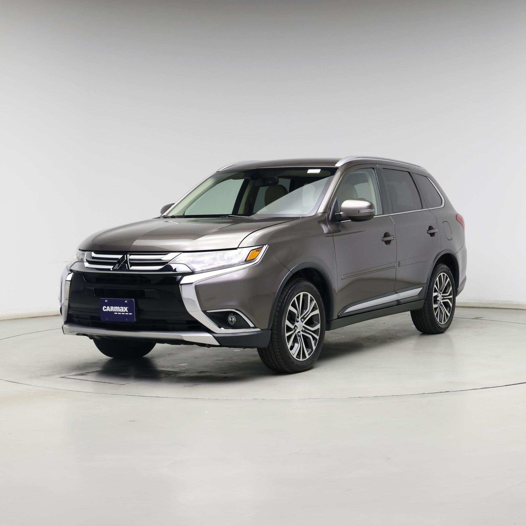 Thumbnail: 2017 Mitsubishi Outlander - 4