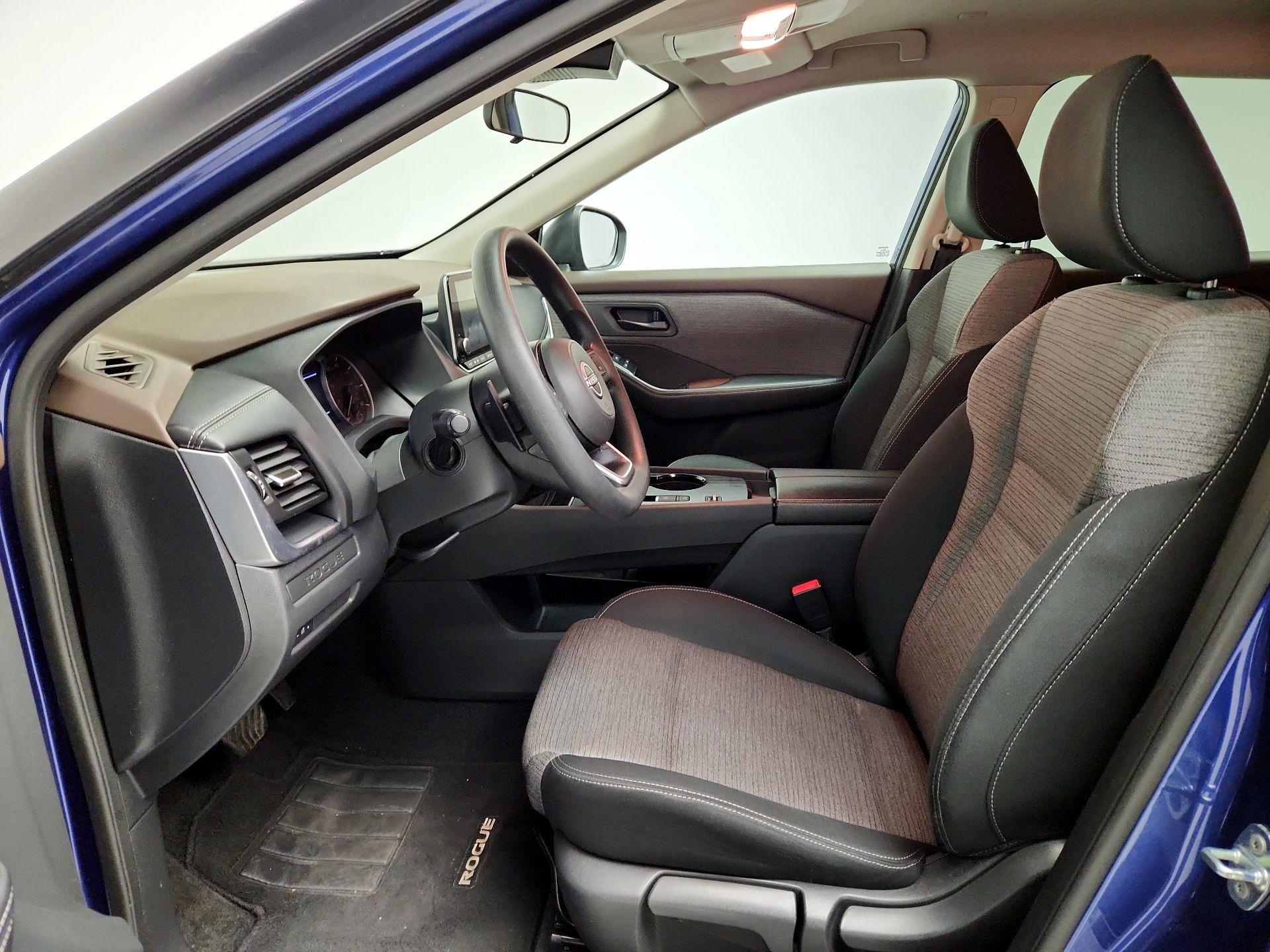 Thumbnail: 2022 Nissan Rogue - 11