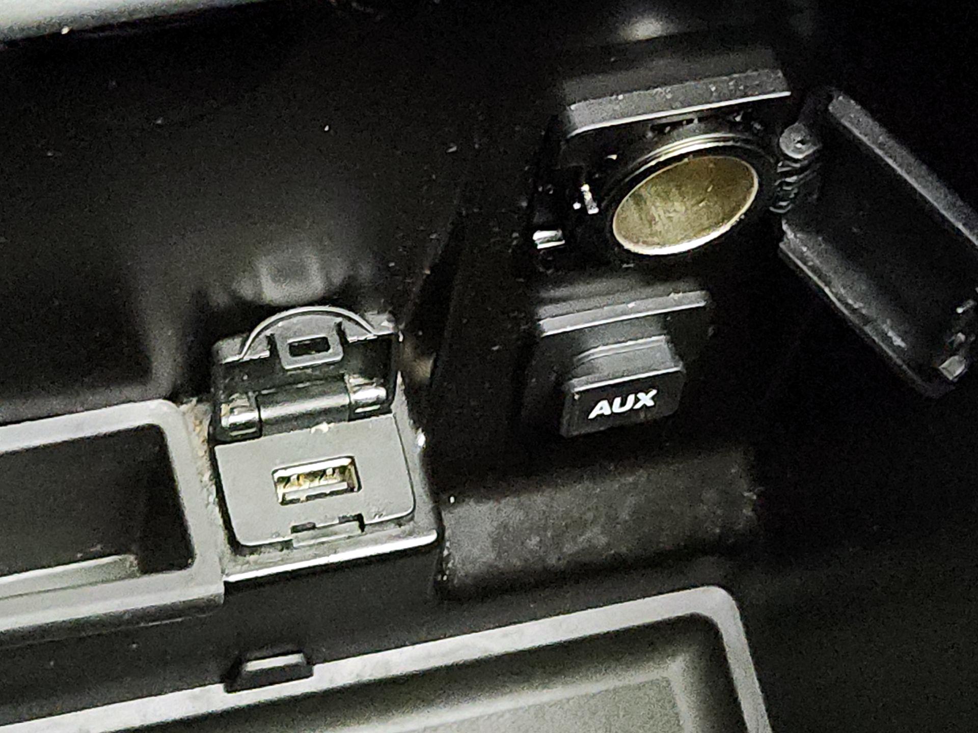 Thumbnail: 2015 Acura MDX - 18