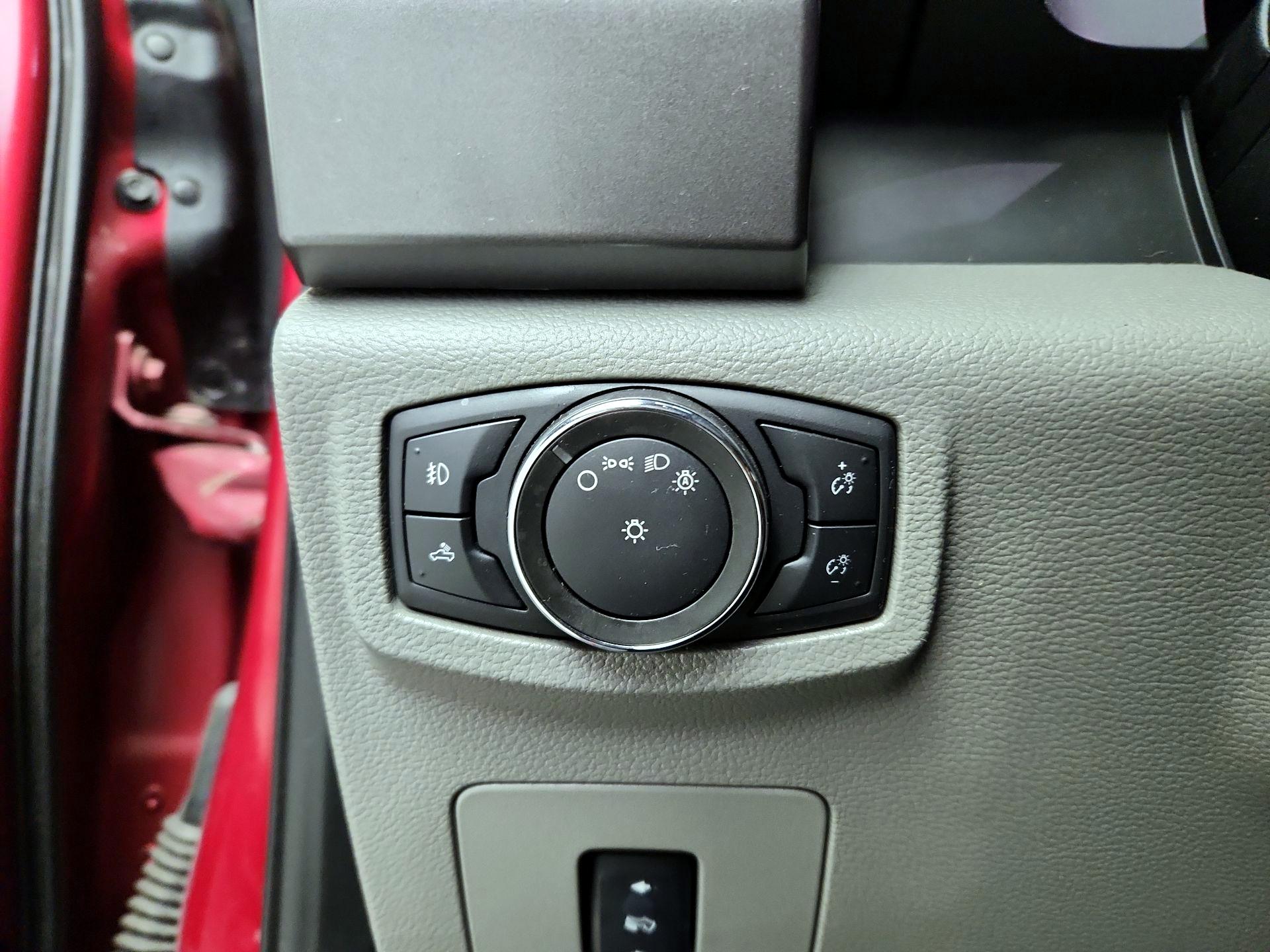 Thumbnail: 2015 Ford F-150 - 13