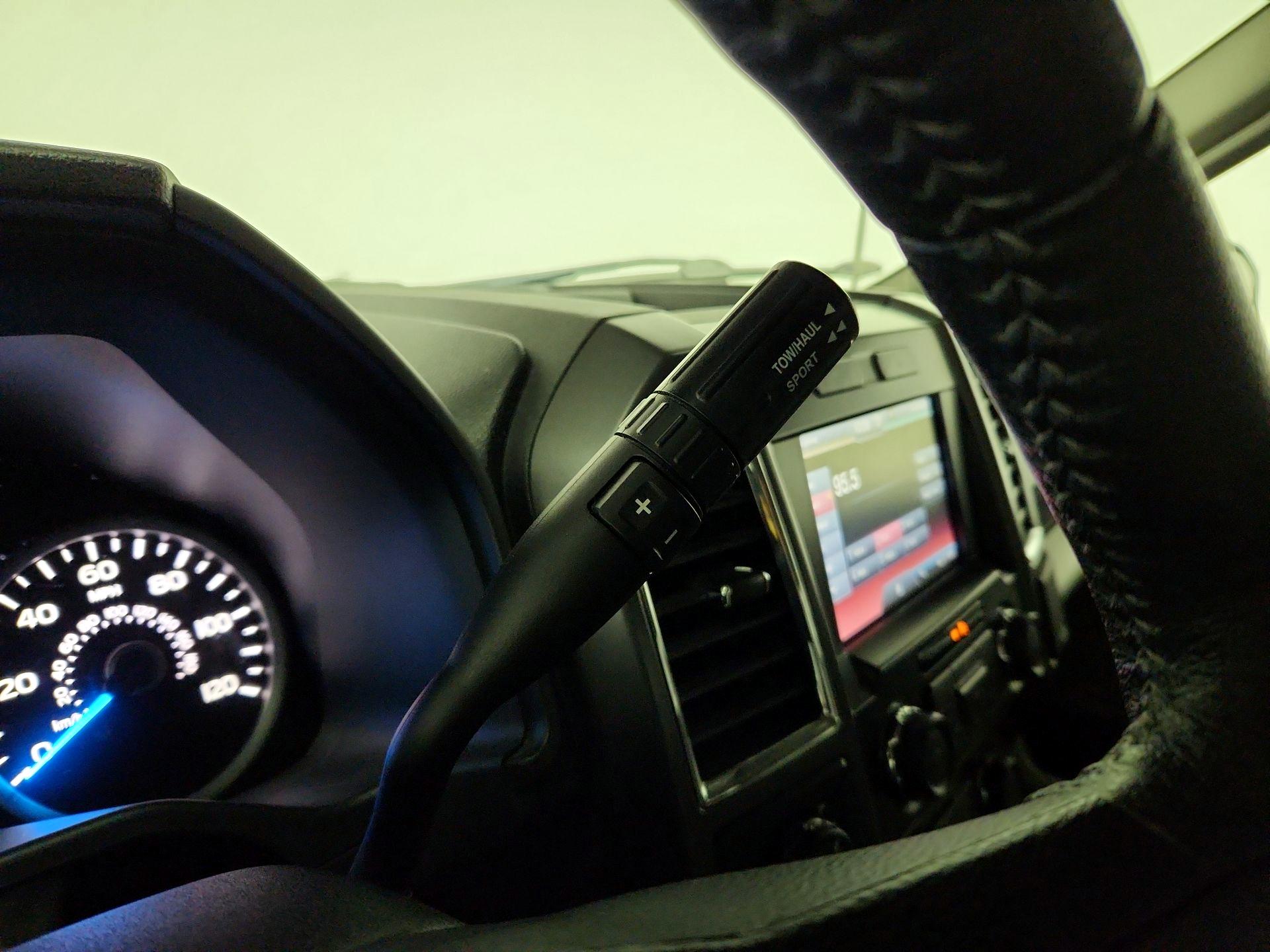 Thumbnail: 2015 Ford F-150 - 17