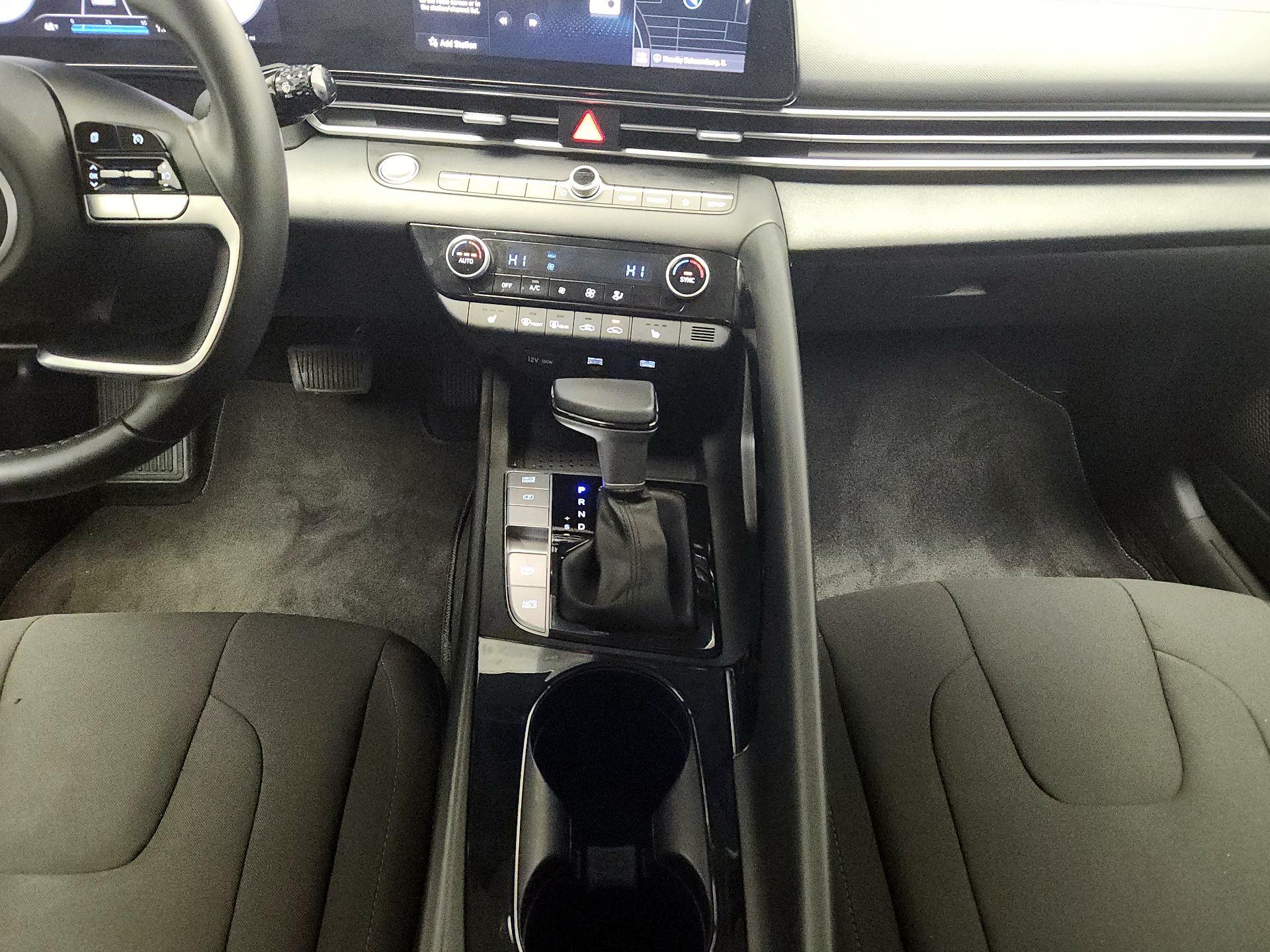 Thumbnail: 2023 Hyundai Elantra - 18