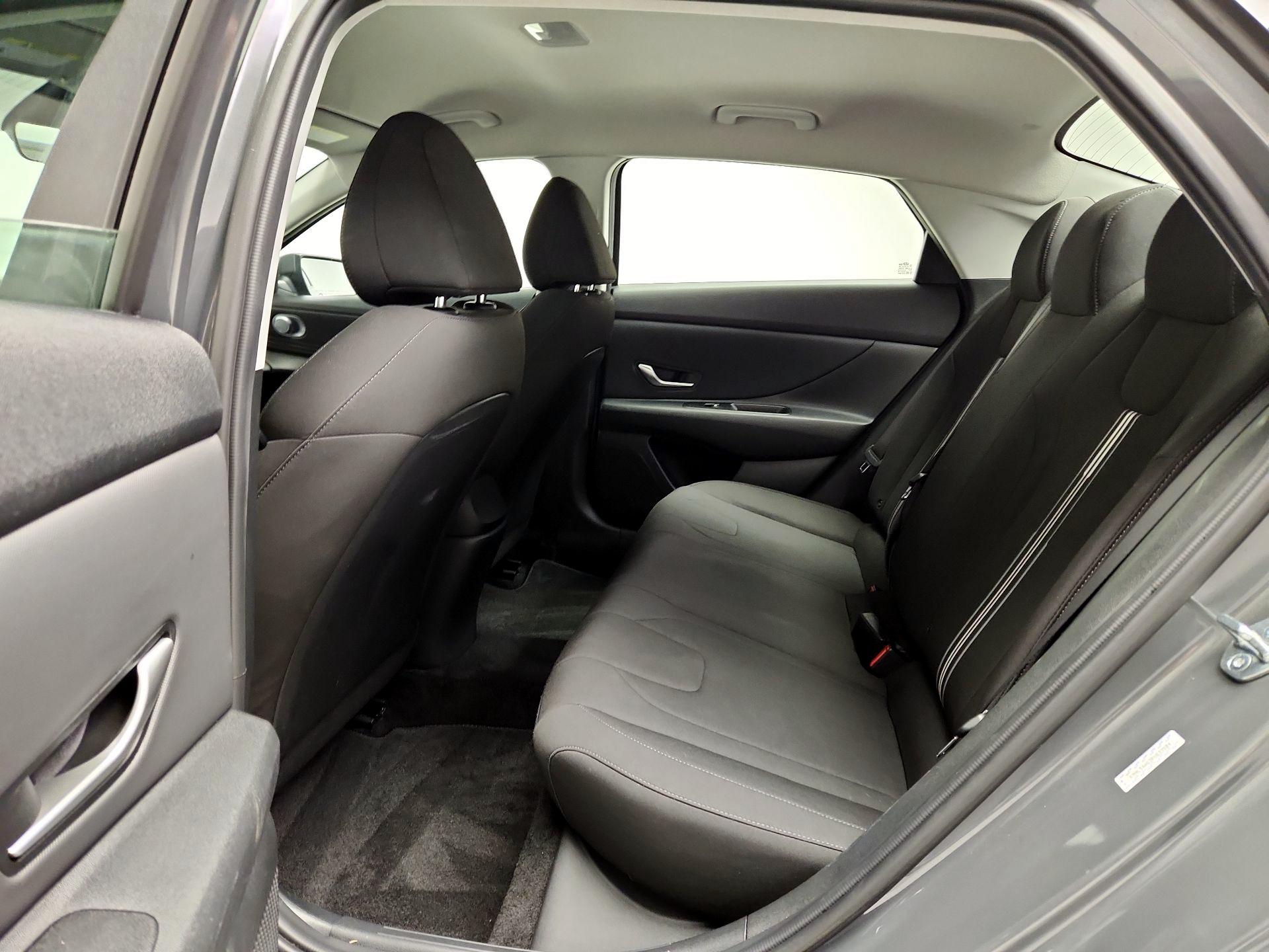 Thumbnail: 2023 Hyundai Elantra - 20