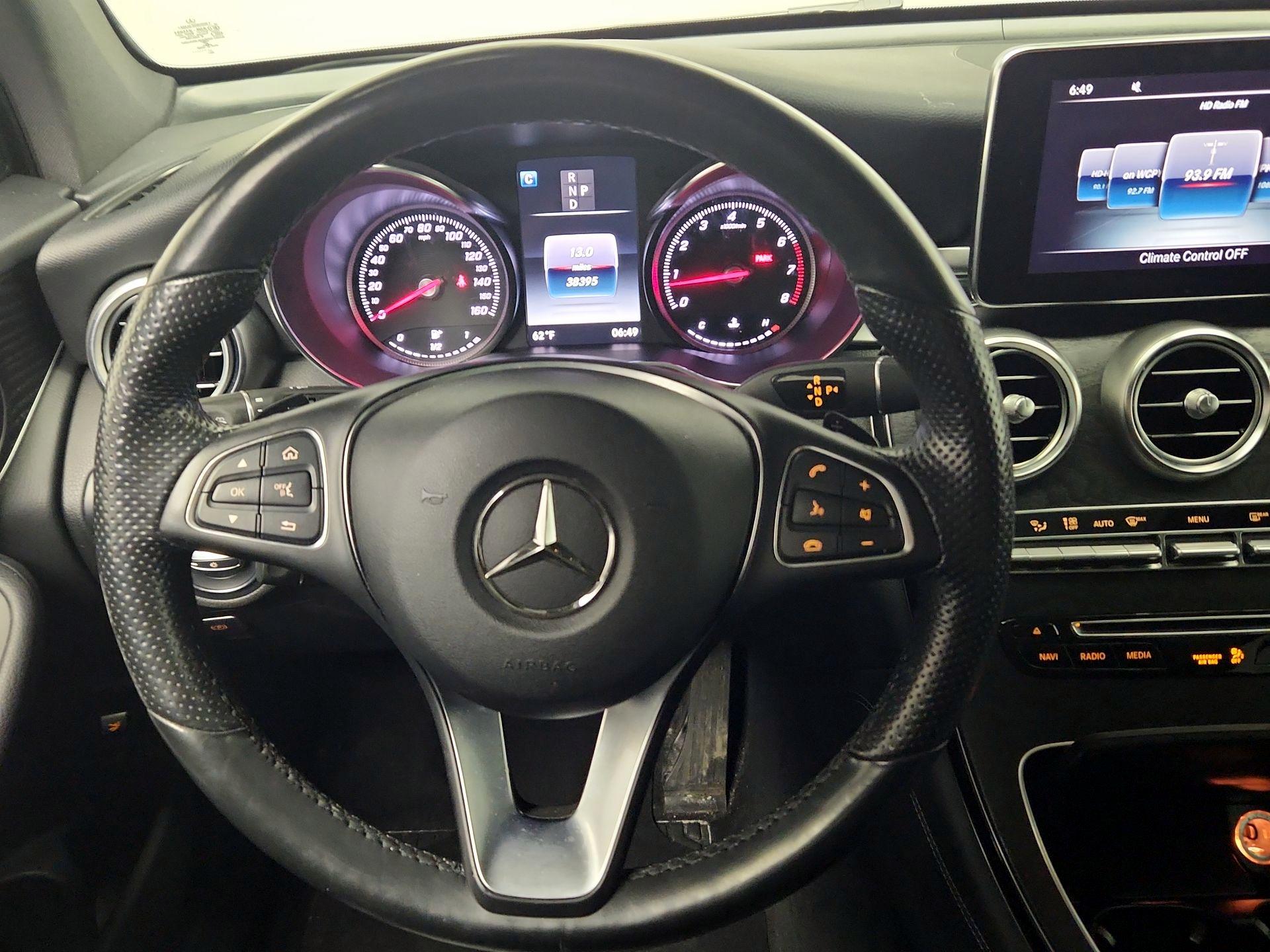 Thumbnail: 2018 Mercedes-Benz GLC - 10