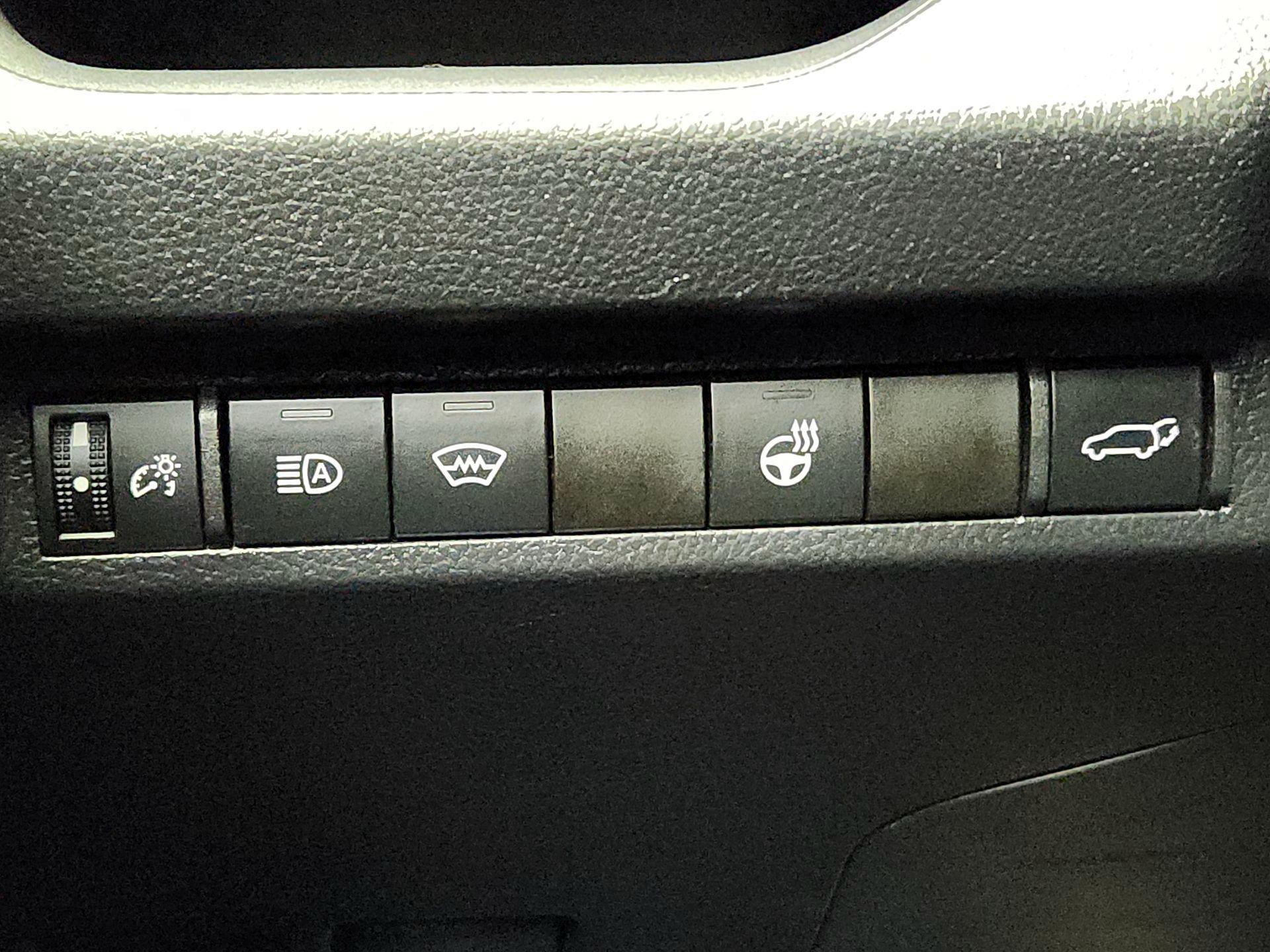 Thumbnail: 2023 Toyota RAV4 - 13