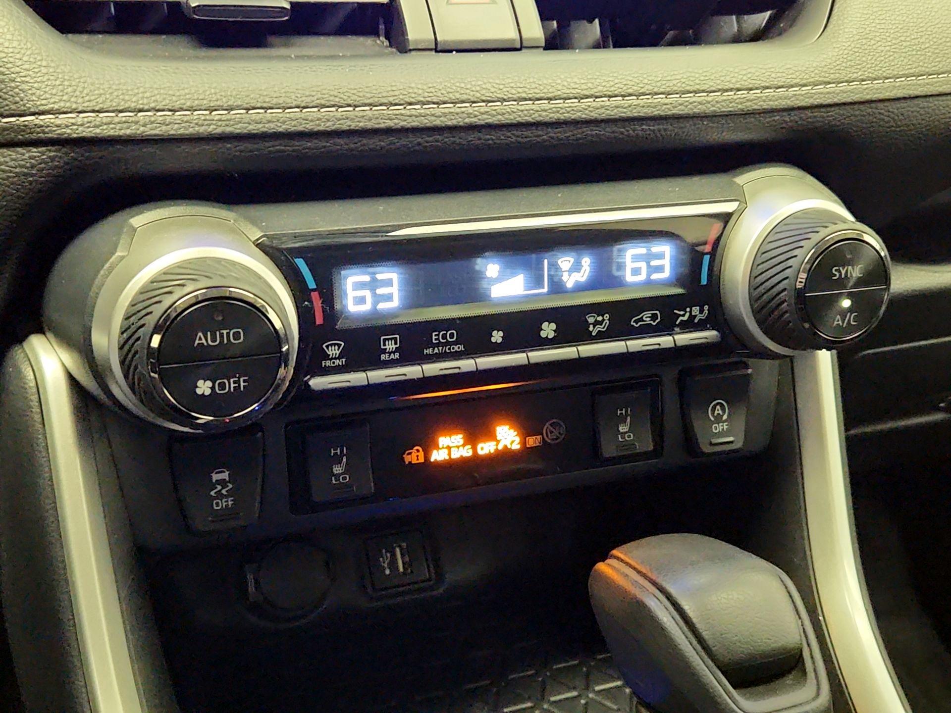 Thumbnail: 2023 Toyota RAV4 - 16