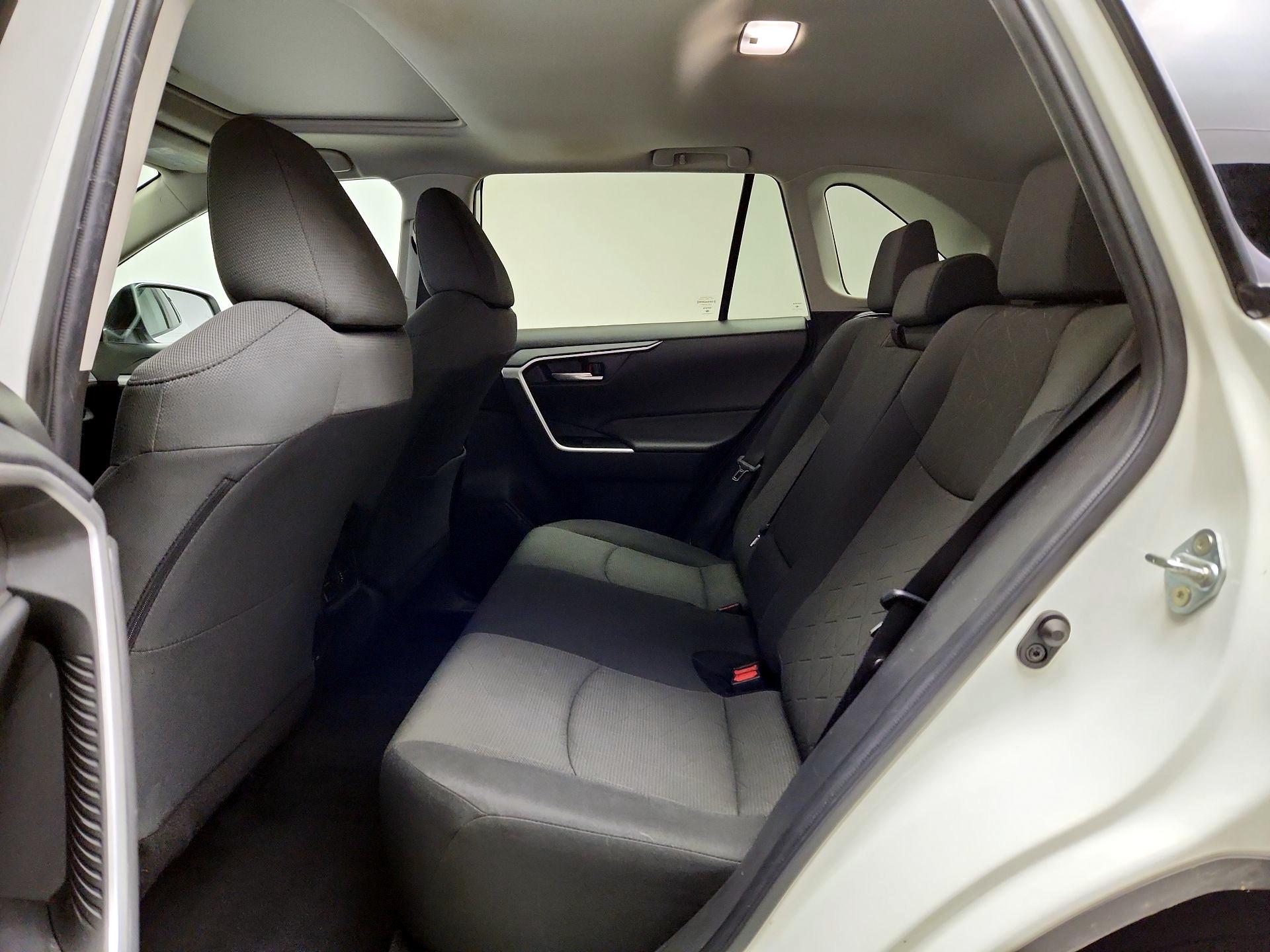 Thumbnail: 2023 Toyota RAV4 - 20