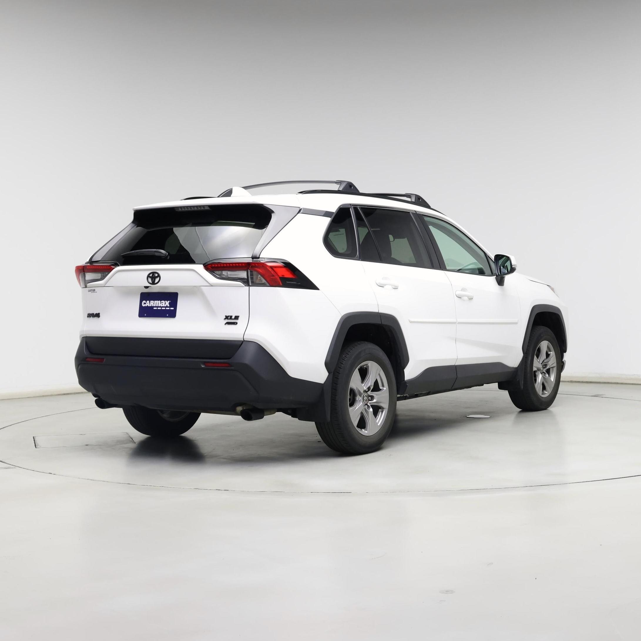 Thumbnail: 2023 Toyota RAV4 - 8