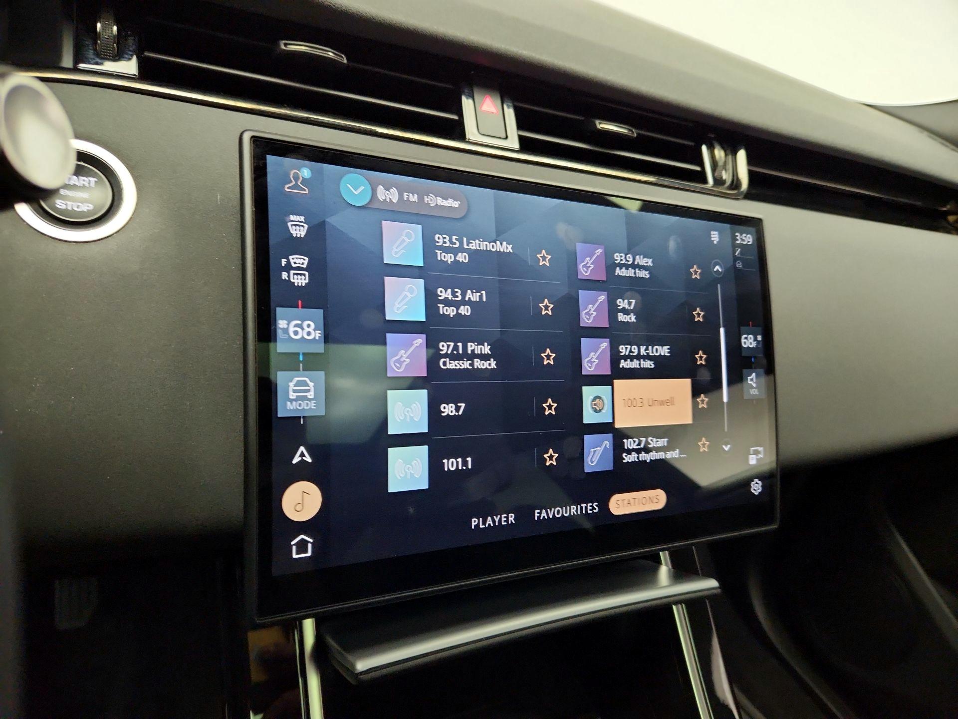 Thumbnail: 2025 Land Rover Range Rover Evoque - 16