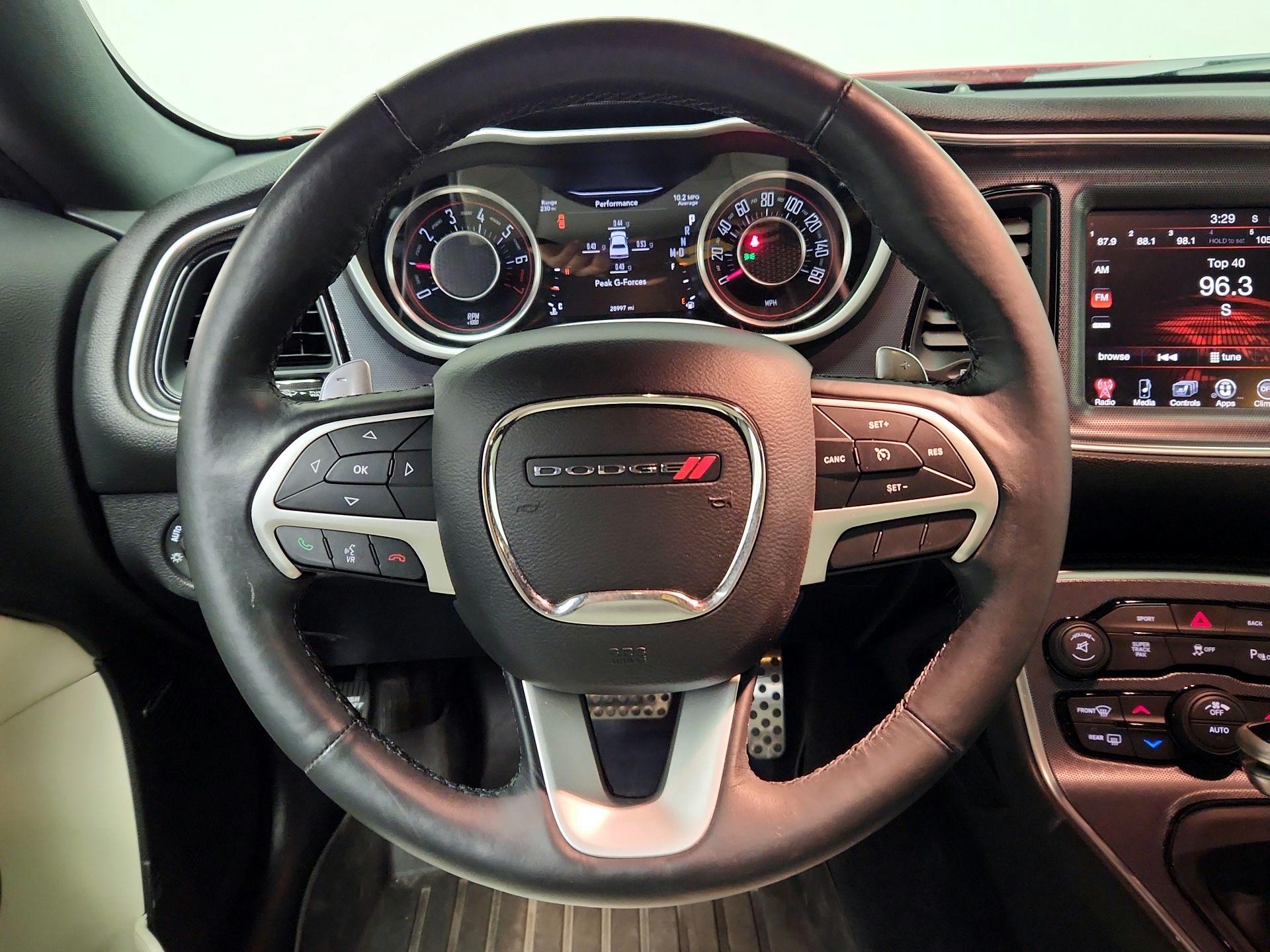 Thumbnail: 2015 Dodge Challenger - 10