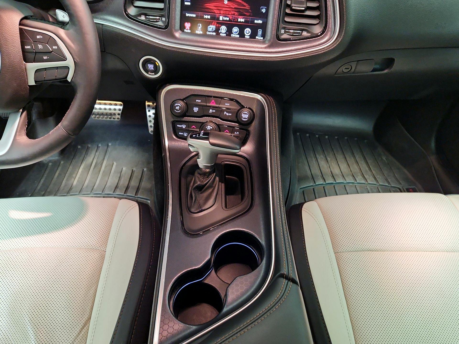 Thumbnail: 2015 Dodge Challenger - 18