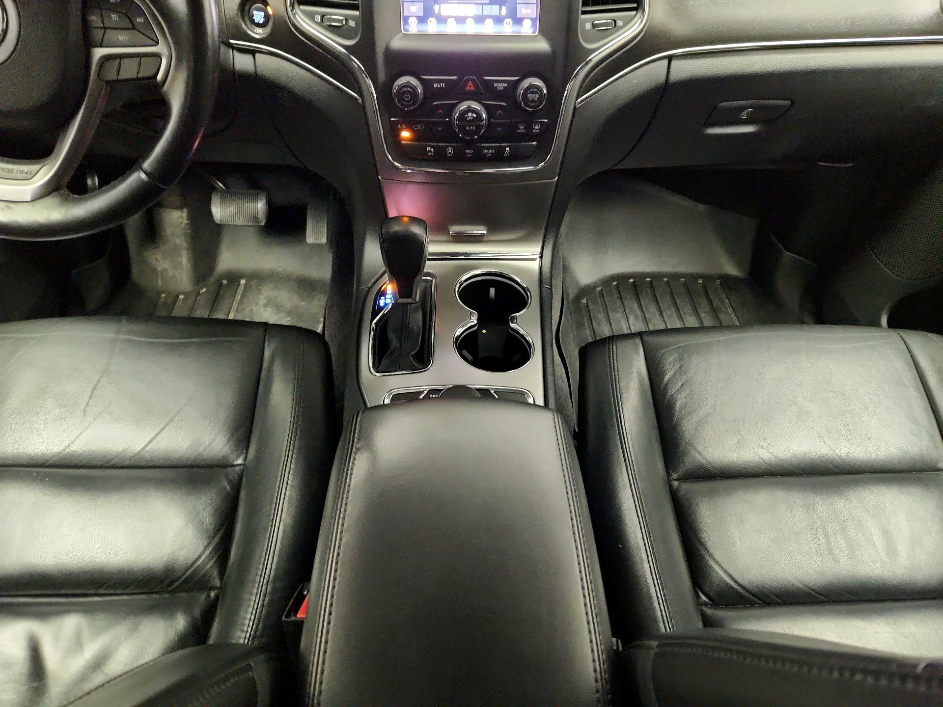 Thumbnail: 2018 Jeep Grand Cherokee - 17