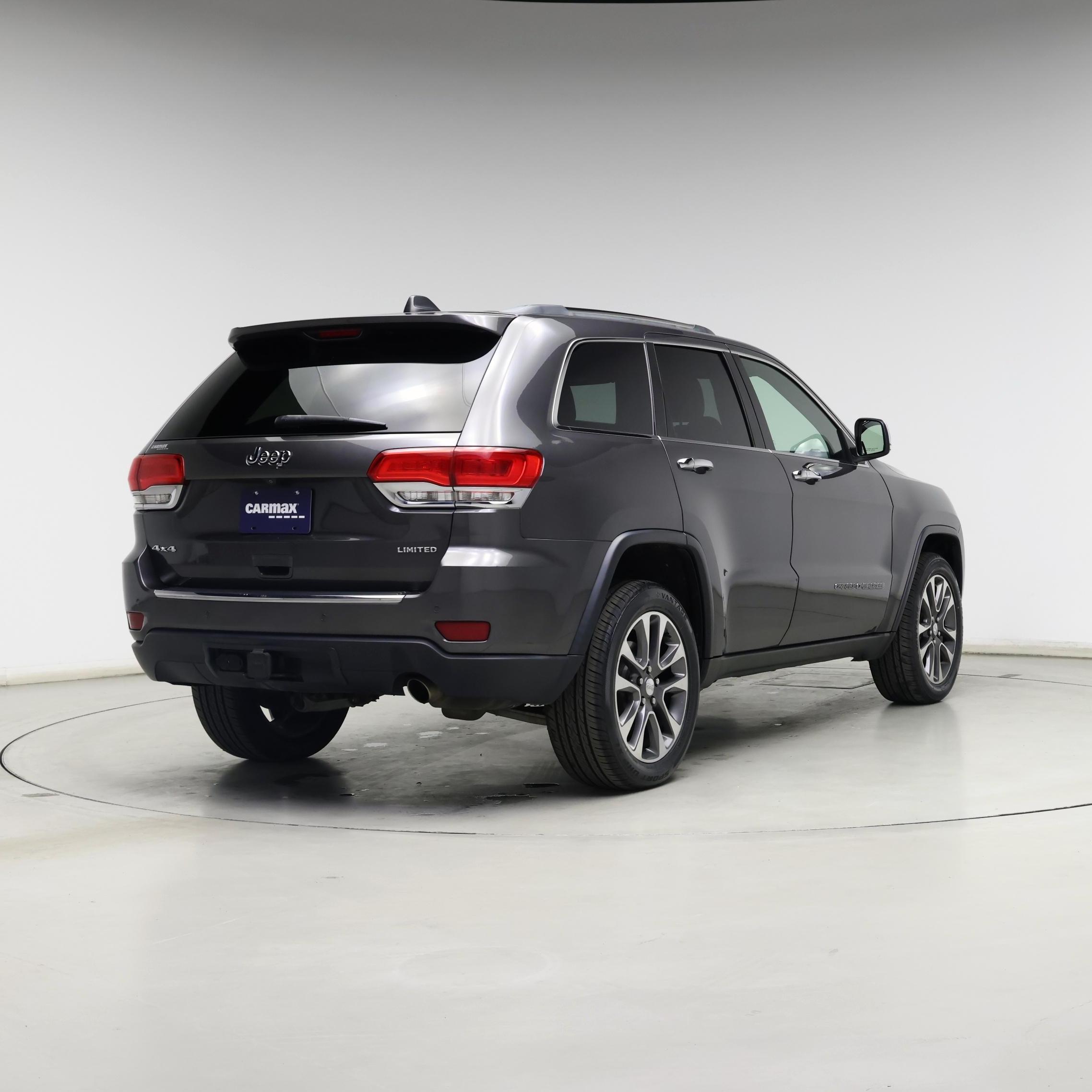 Thumbnail: 2018 Jeep Grand Cherokee - 8