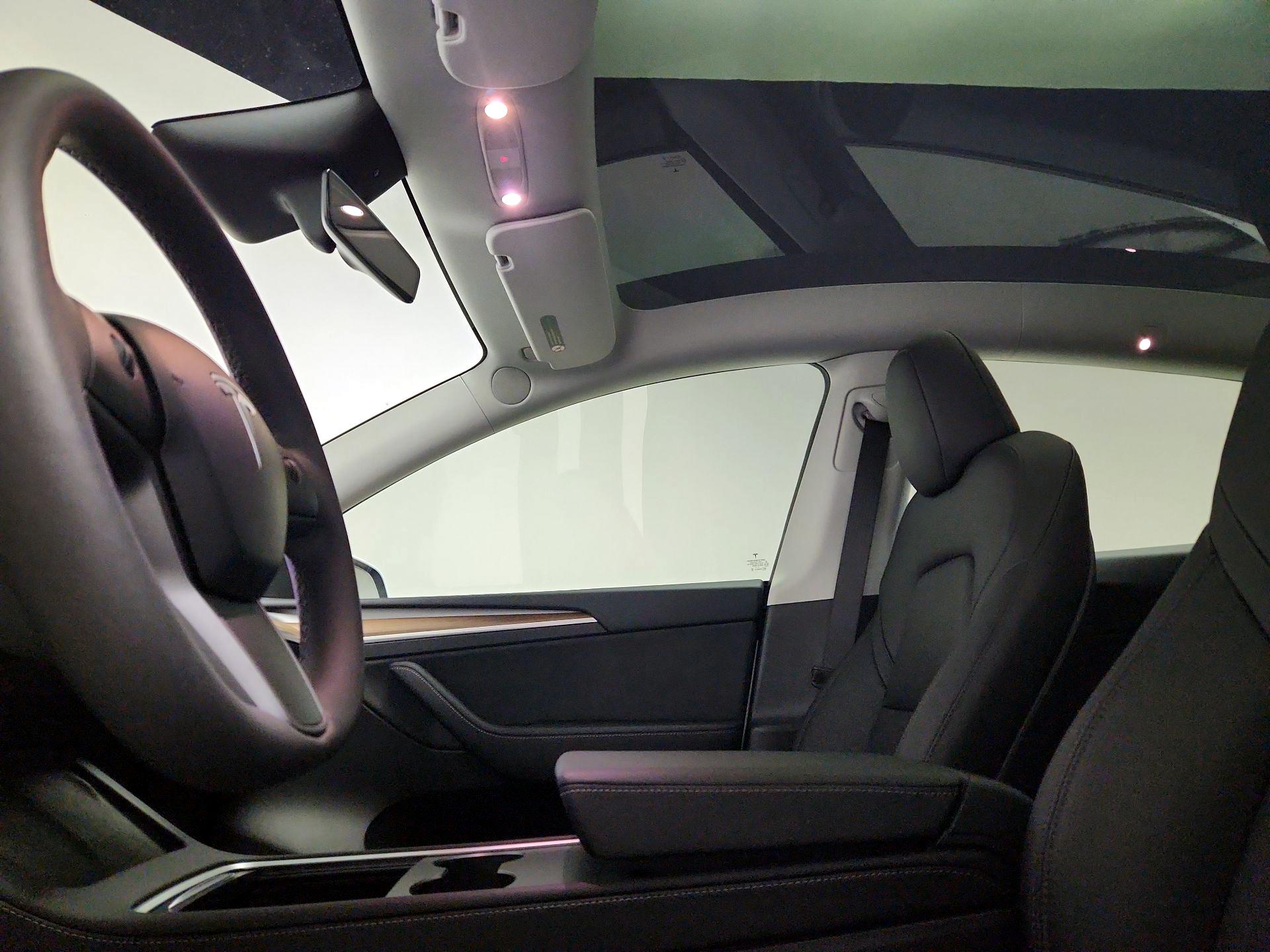 Thumbnail: 2023 Tesla Model Y - 18