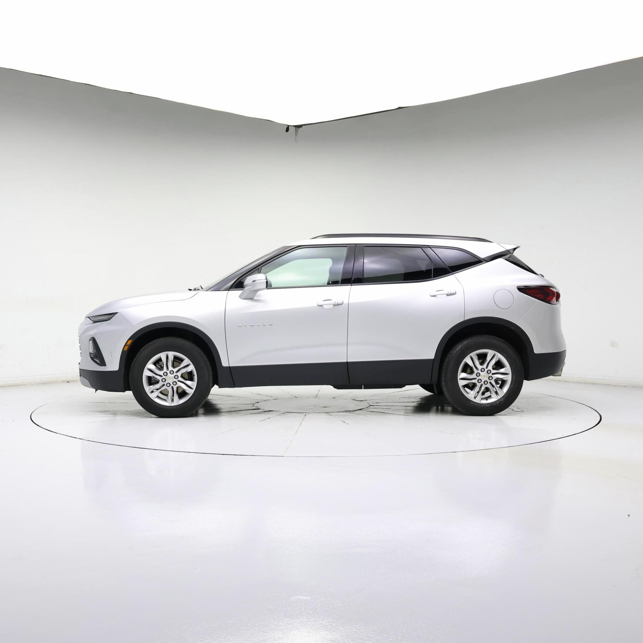 Thumbnail: 2022 Chevrolet Blazer - 3