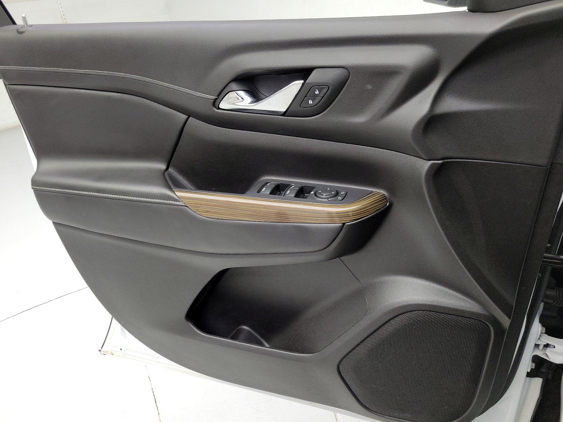 Thumbnail: 2022 GMC Acadia - 12