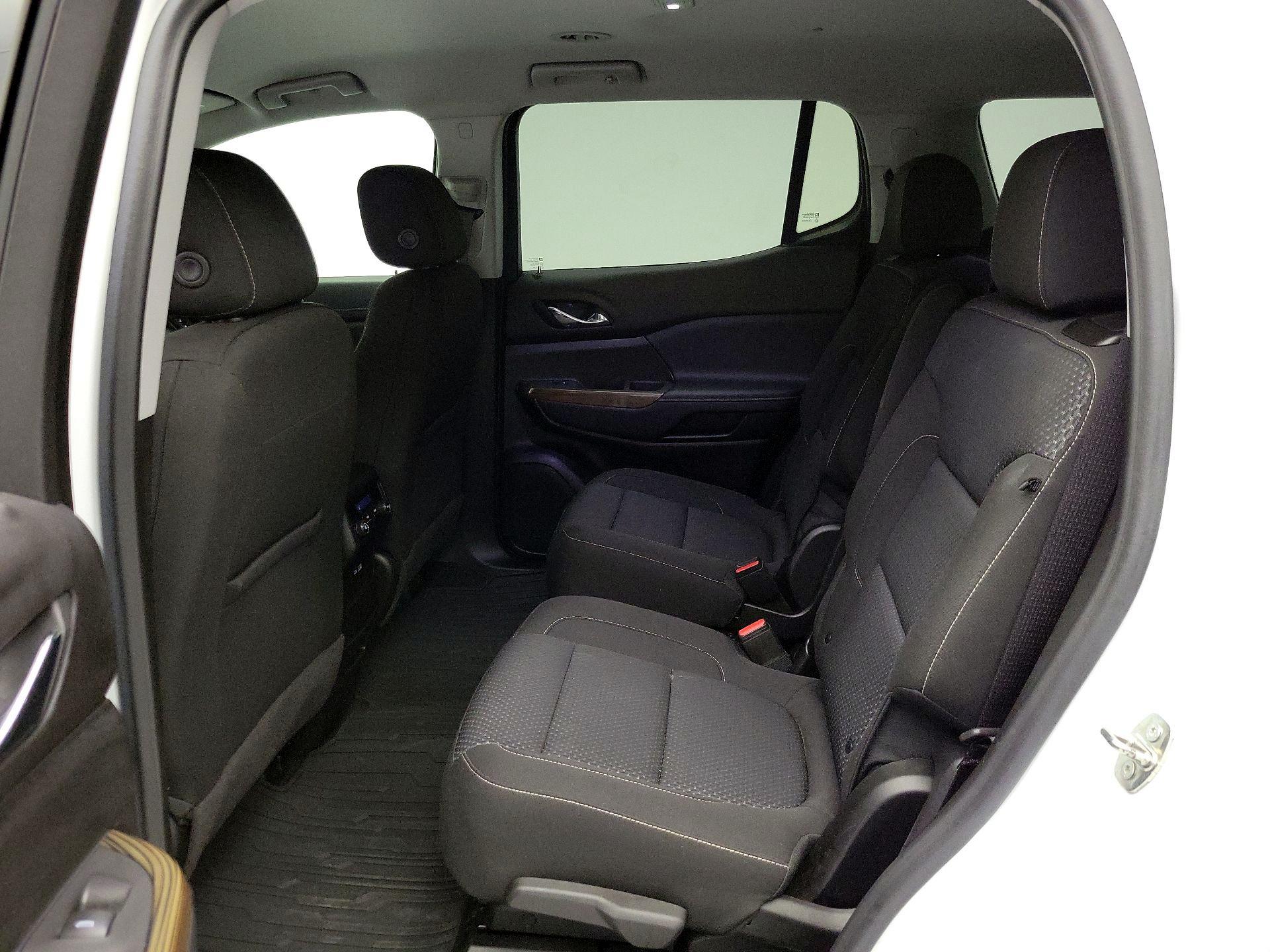 Thumbnail: 2022 GMC Acadia - 19